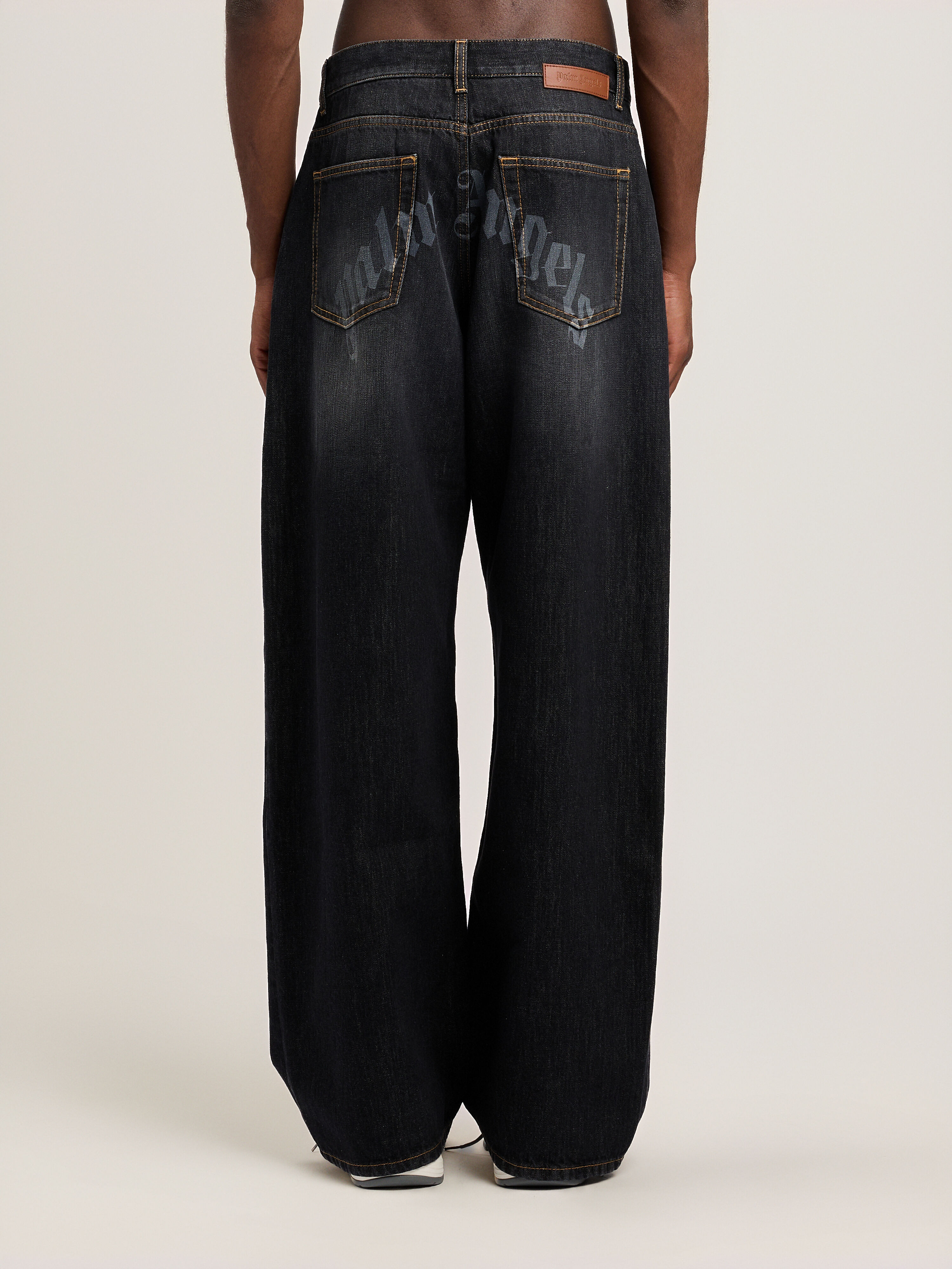 PALM ANGELS Curved Logo Loose Jeans VINTAGE BLACK VINTAGE BLACK PMYA049S26DEN00B