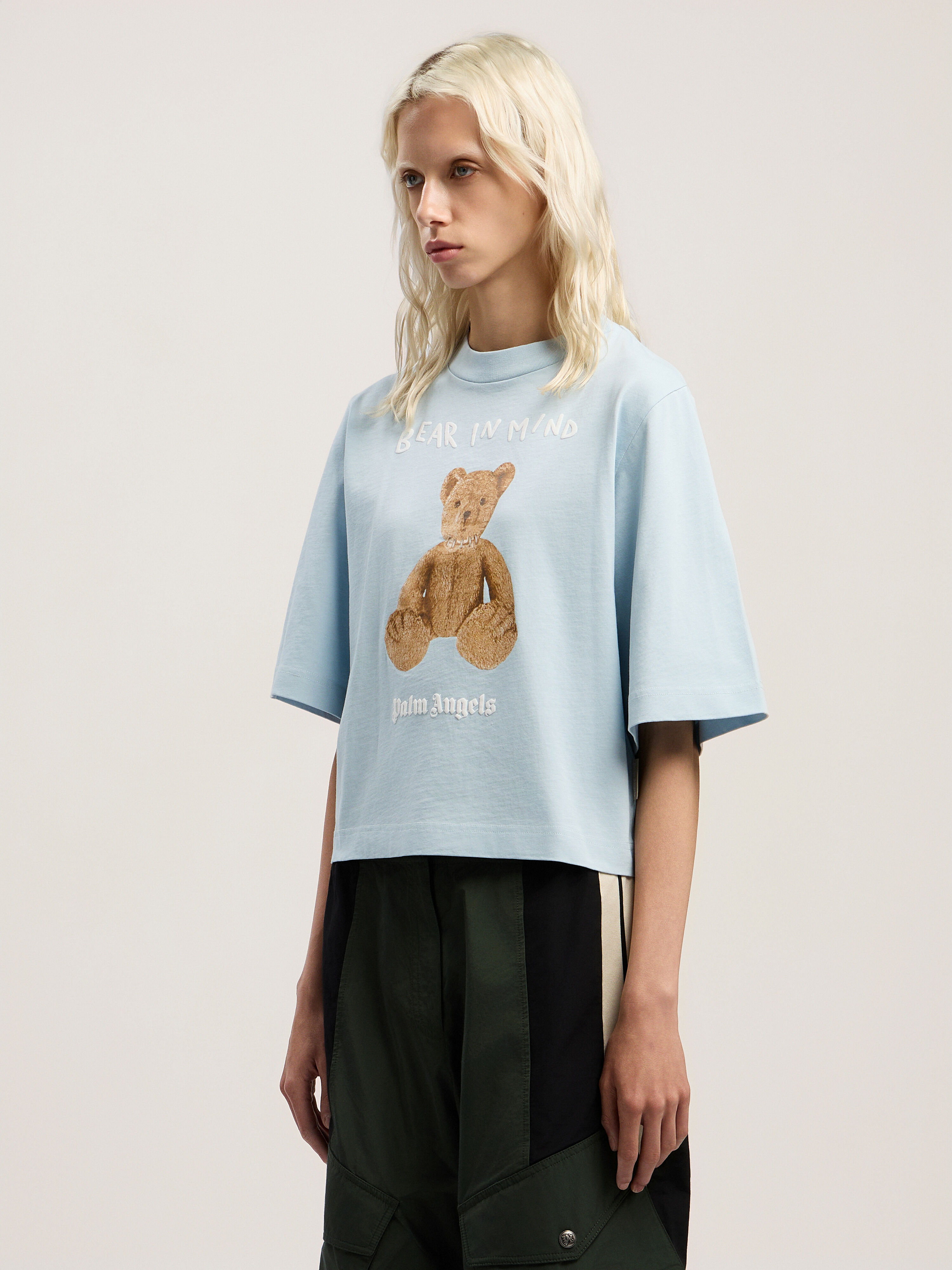 PALM ANGELS Bear In Mind Cropped Tee BABY BLUE - BROWN PWAA079F25JER002