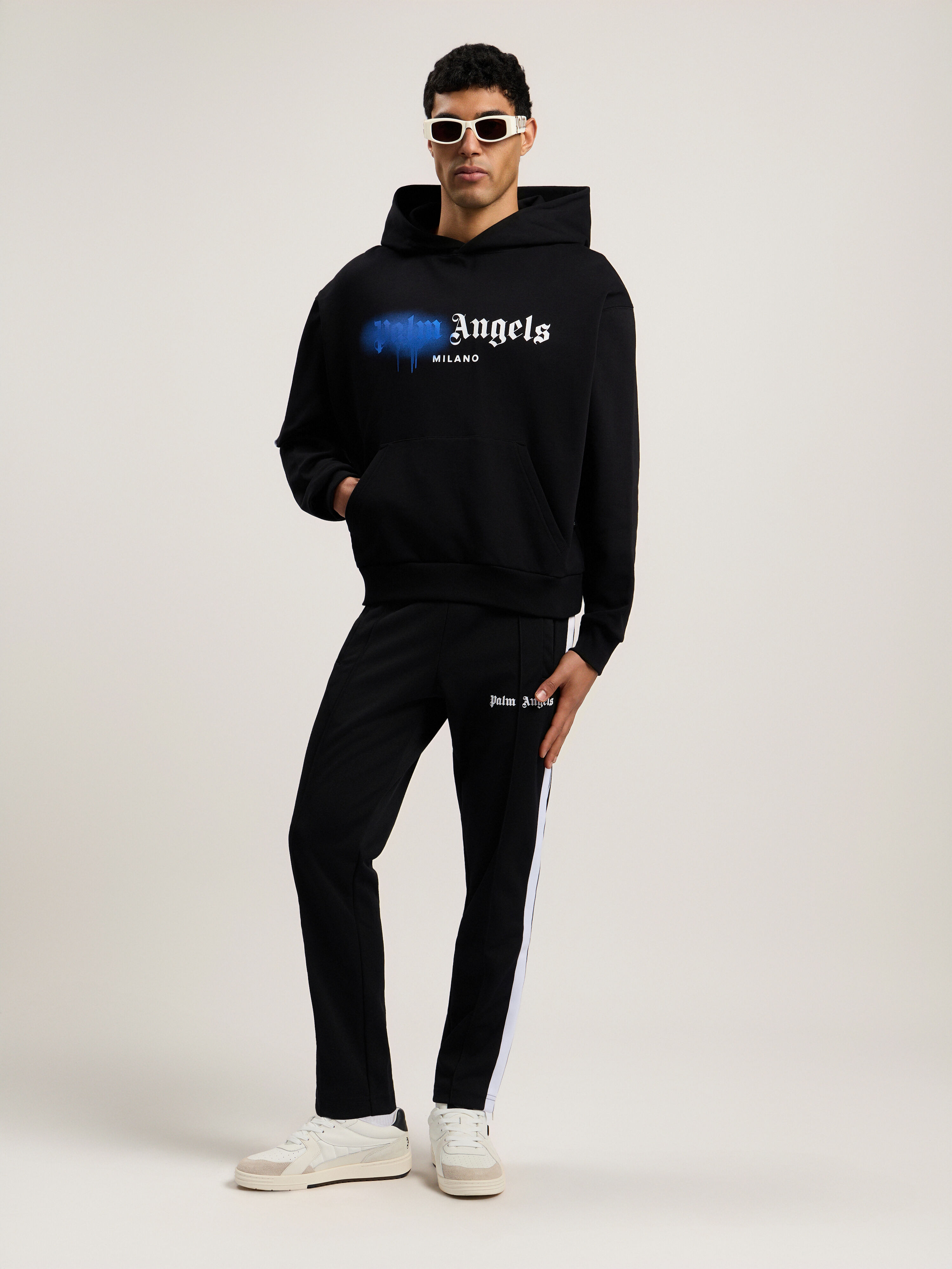 Spray City Milan Hoodie in Black/Blue for Men | Palm Angels®