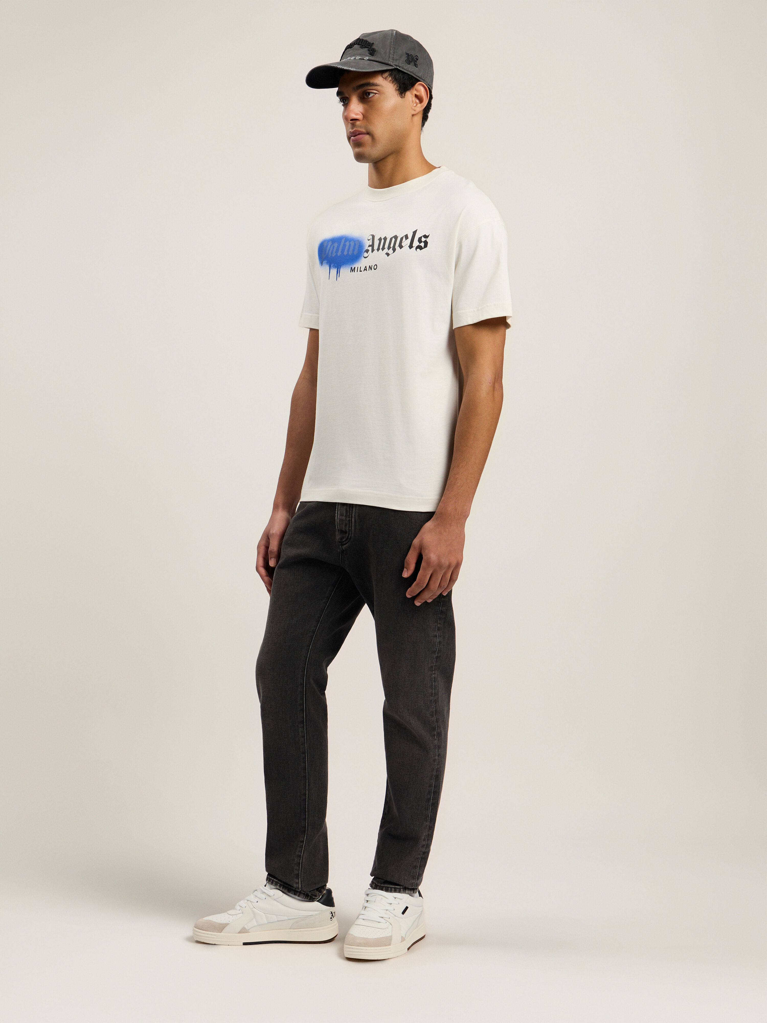 Spray City Milan T-Shirt in OFF White/Blue for Men | Palm Angels®