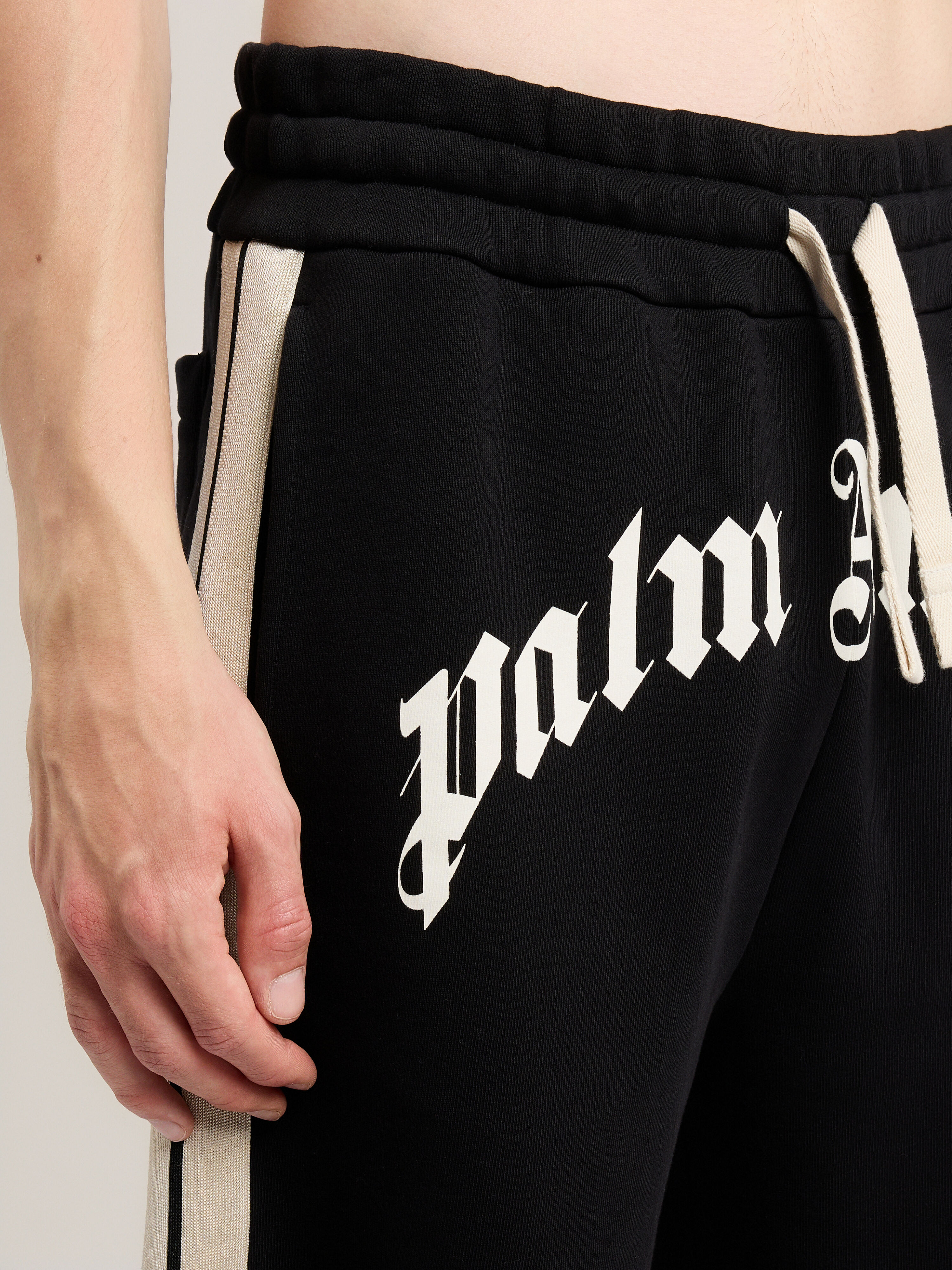 Curved Logo Track Sweatshorts in BLACK OFF WHITE for Men | Palm