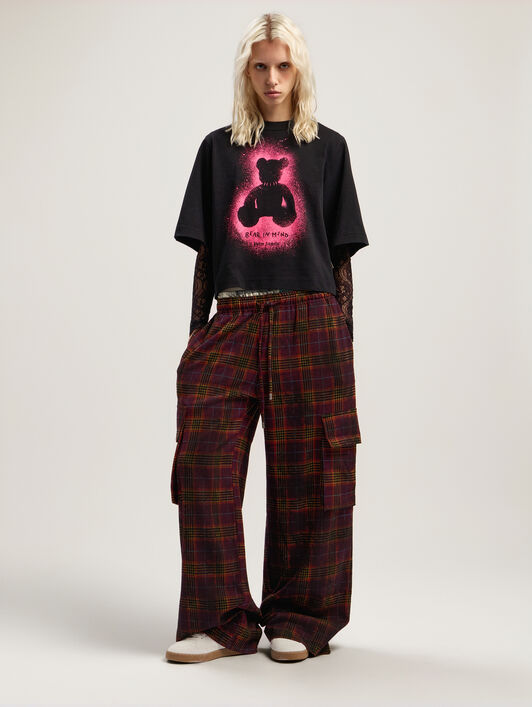 Spray Bear Cropped Tee PALM ANGELS Spray Bear Cropped Tee BLACK - FUCHSIA FLUO PWAA079F25JER001