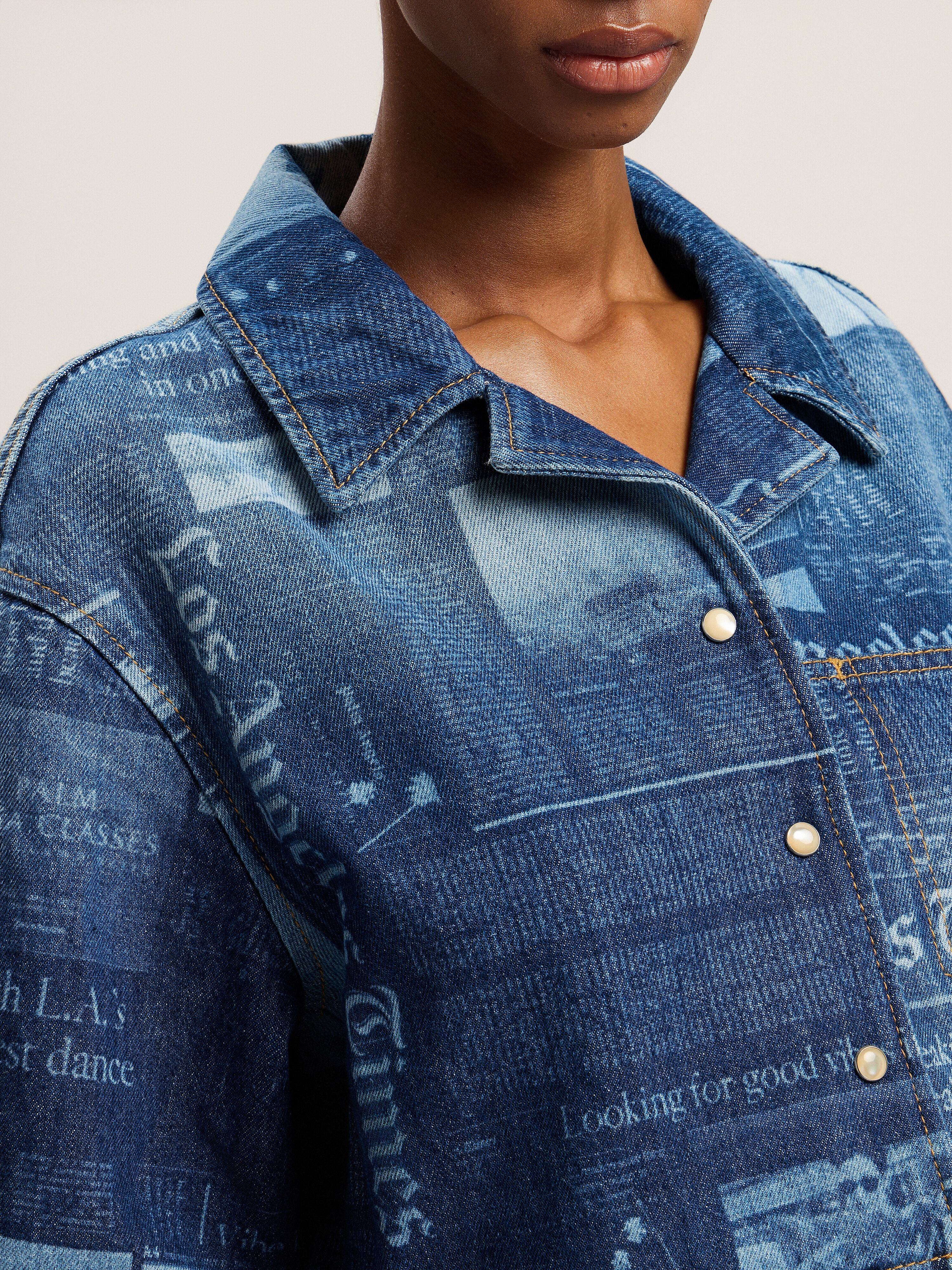 PALM ANGELS Newspaper Print Denim Shirt MEDIUM BLUE - DUSTY BLUE PWYD022F25DEN001
