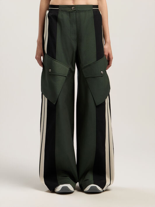 PALM ANGELS Colorblock Cargo Pants FOREST GREEN - BLACK PWCF019F25FAB001