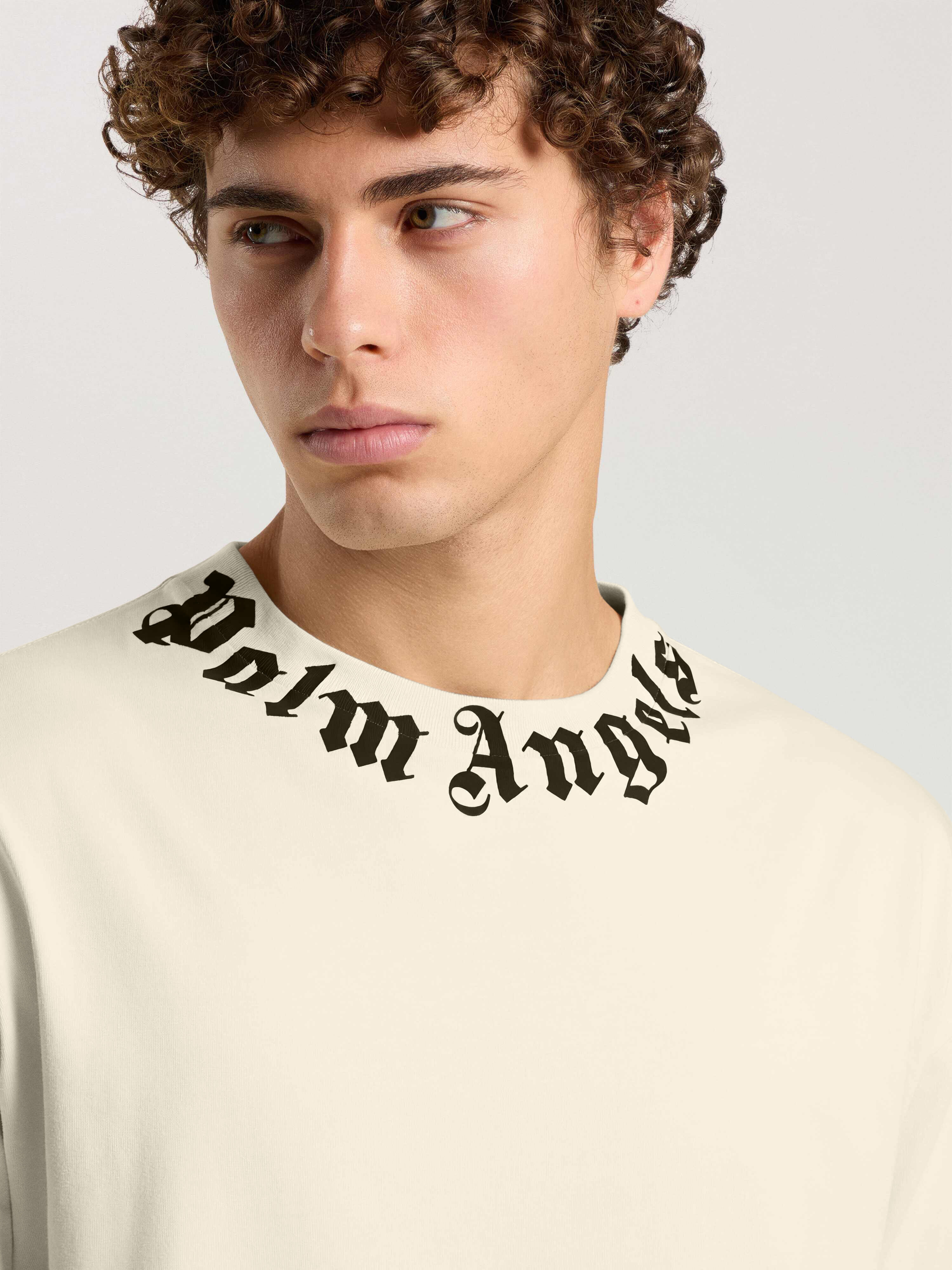 PALM ANGELS T-Shirt Con Logo Sul Collo OFF WHITE - BLACK PAMAA01F26JR01