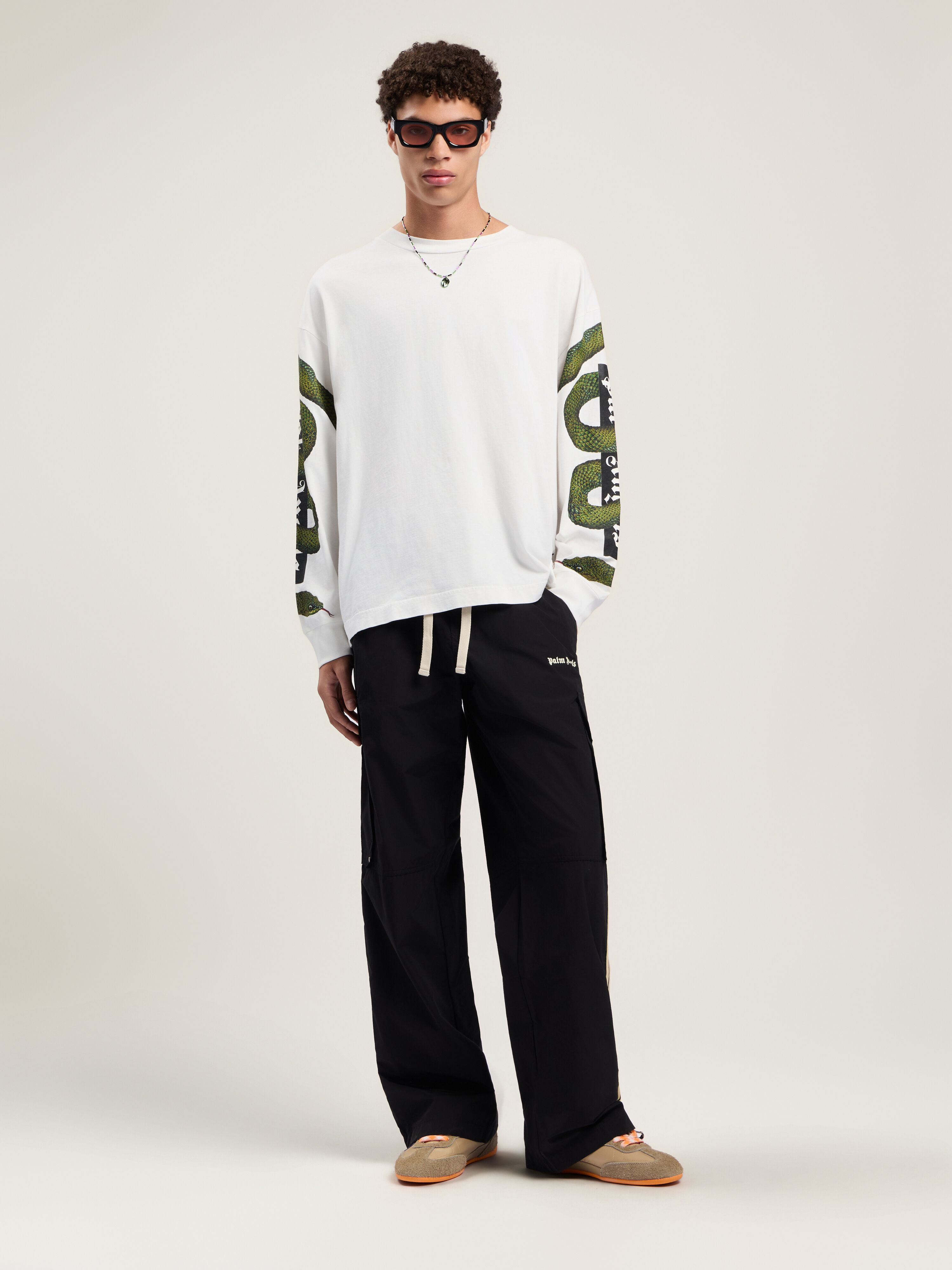 PALM ANGELS Classic Logo Cargo Pants BLACK - OFF WHITE PMCF039F25FAB001