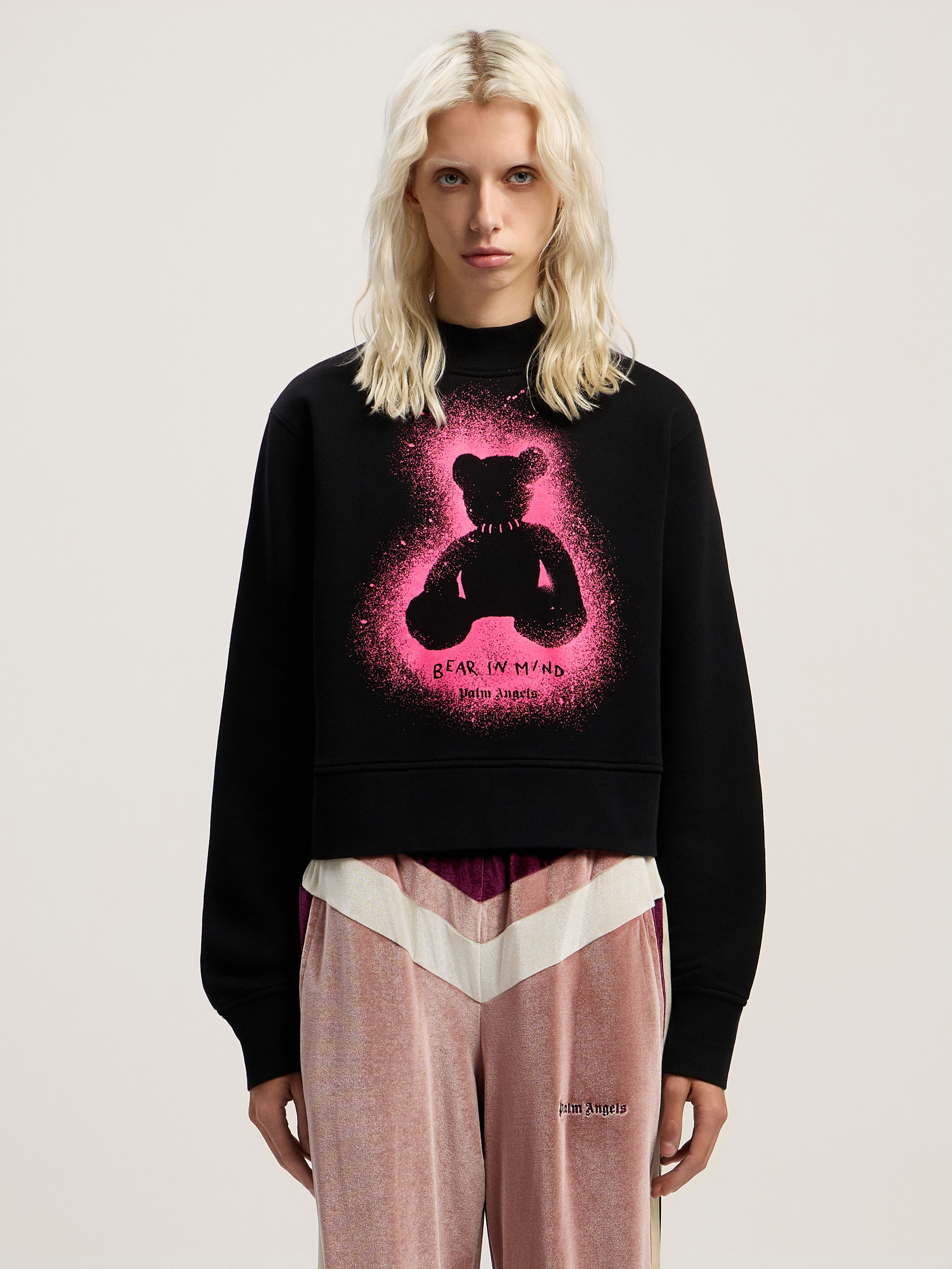 PALM ANGELS Spray Bear Fitted Crew Sweatshirt BLACK - FUCHSIA FLUO PWBA016F25FLE004