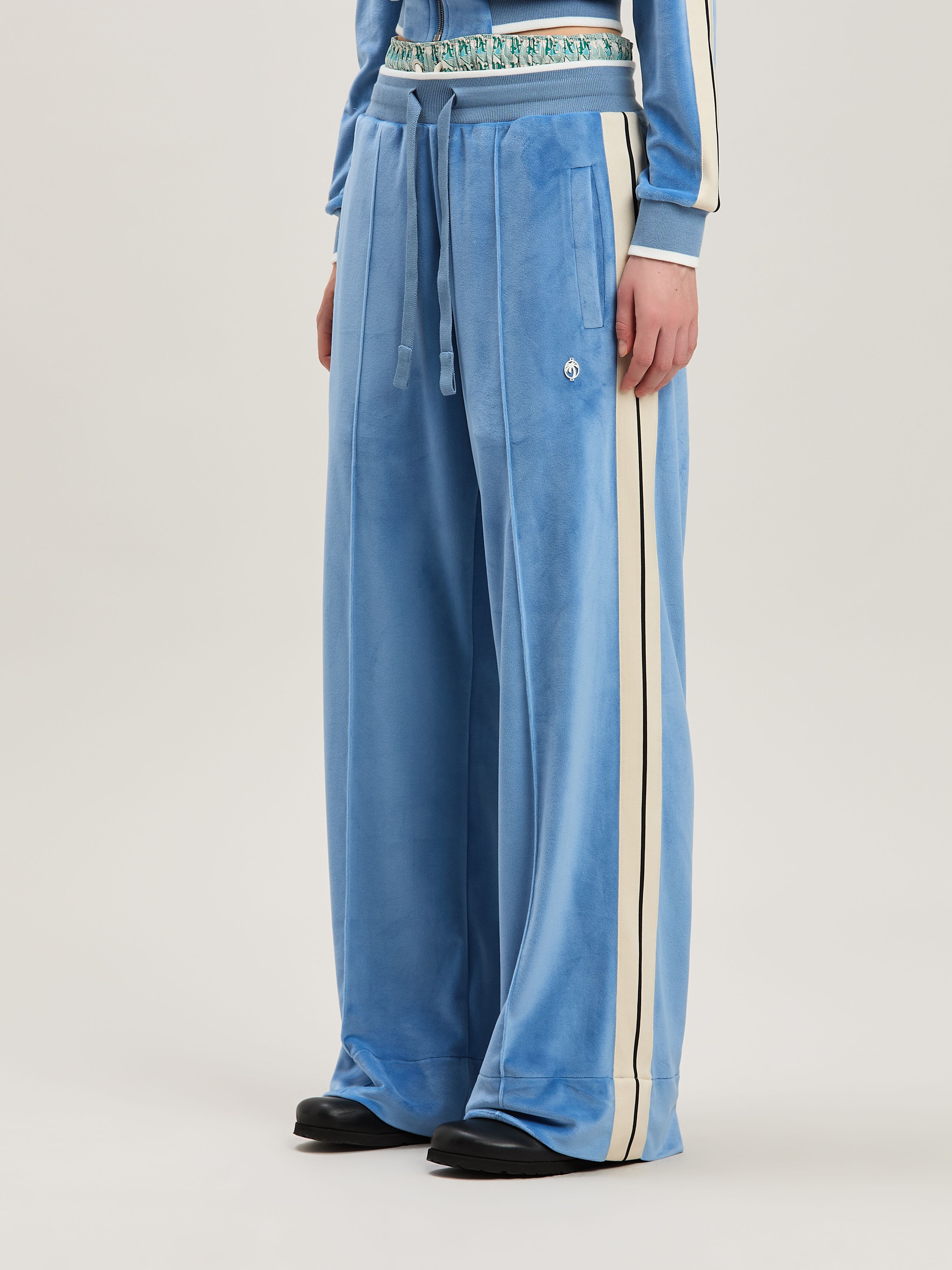 PALM ANGELS  Oval Palm Chenille Track Pants LIGHT BLUE - OFF WHITE PWCJ033S25FAB001