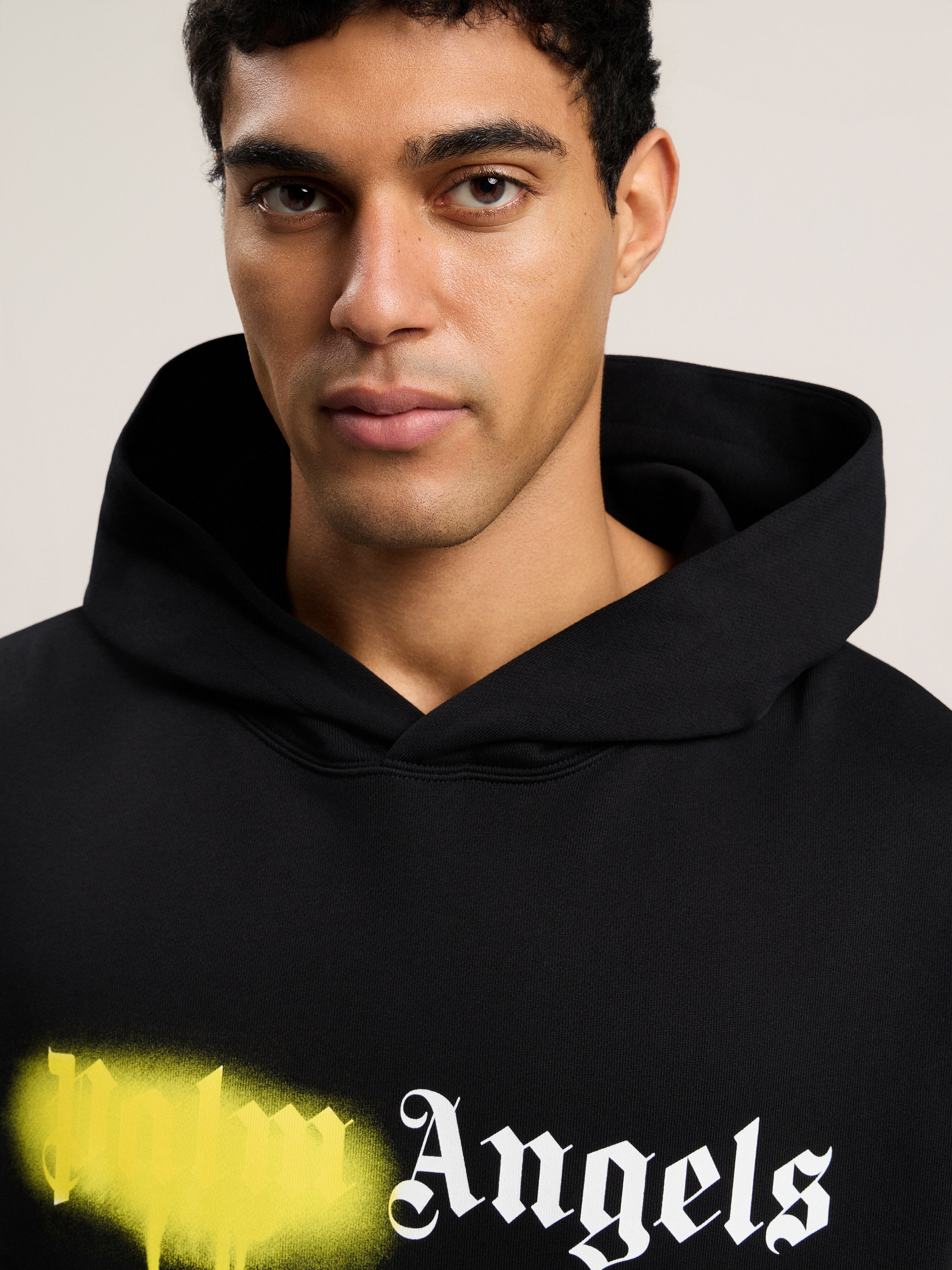 Spray City Milan Hoodie in Black/Yellow for Men | Palm Angels®