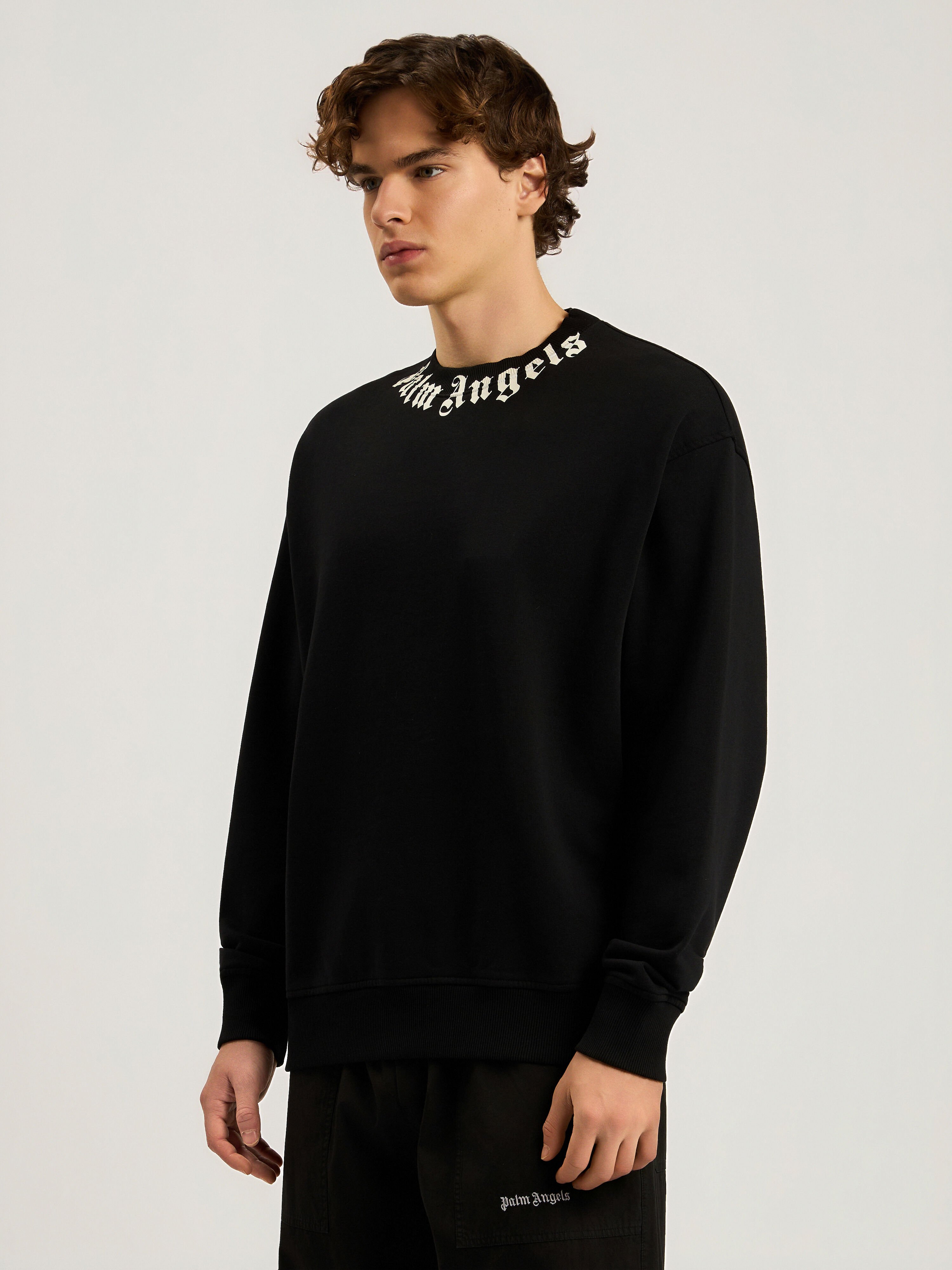 Felpa Neck Logo Regular PALM ANGELS Felpa Neck Logo Regular BLACK - OFF WHITE PAMBA03F26FL01