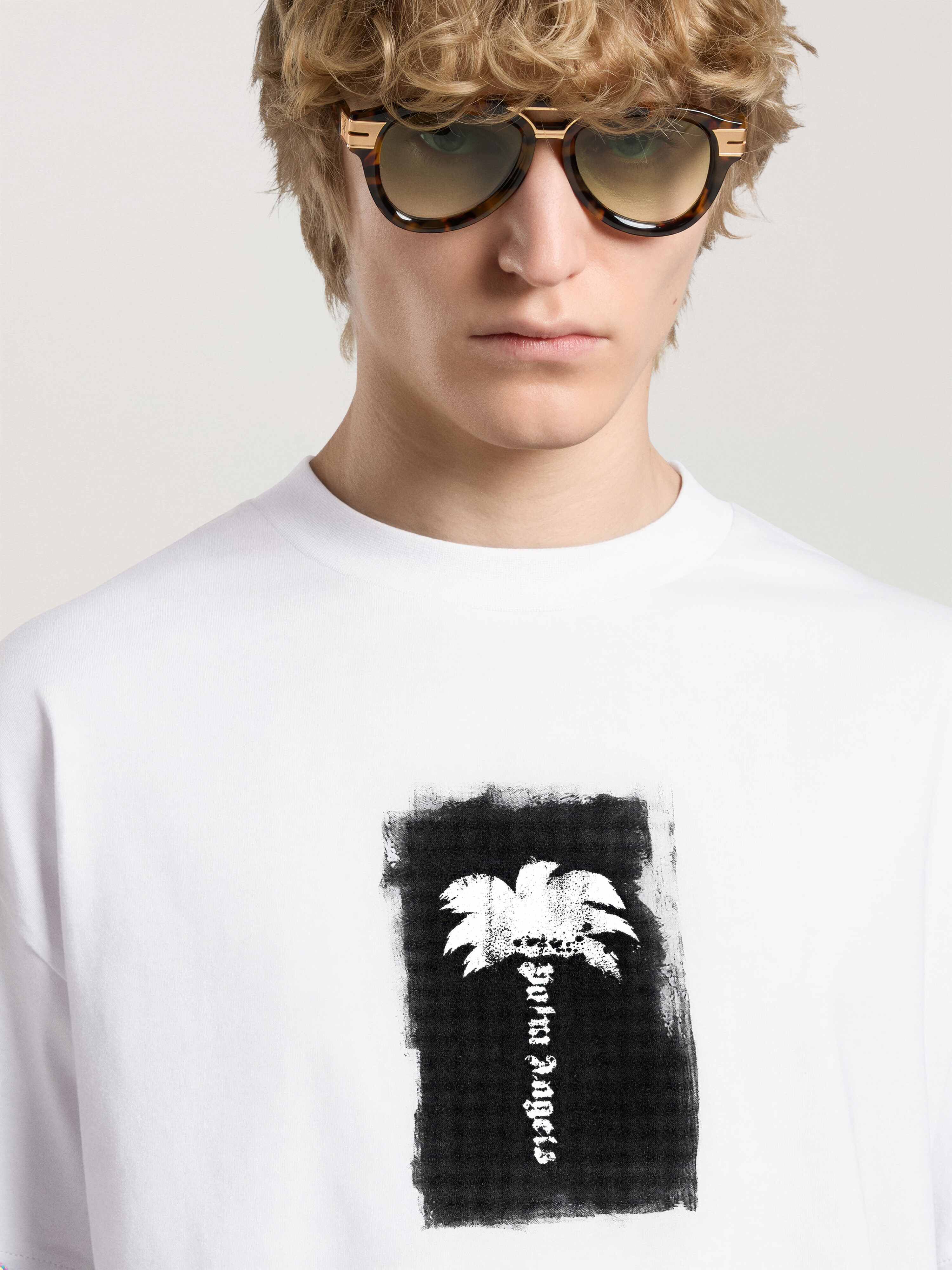 Brushed Palm Tree Regular T-Shirt PALM ANGELS Brushed Palm Tree Regular T-Shirt OFF WHITE - BLACK PAMAA01W26JR19