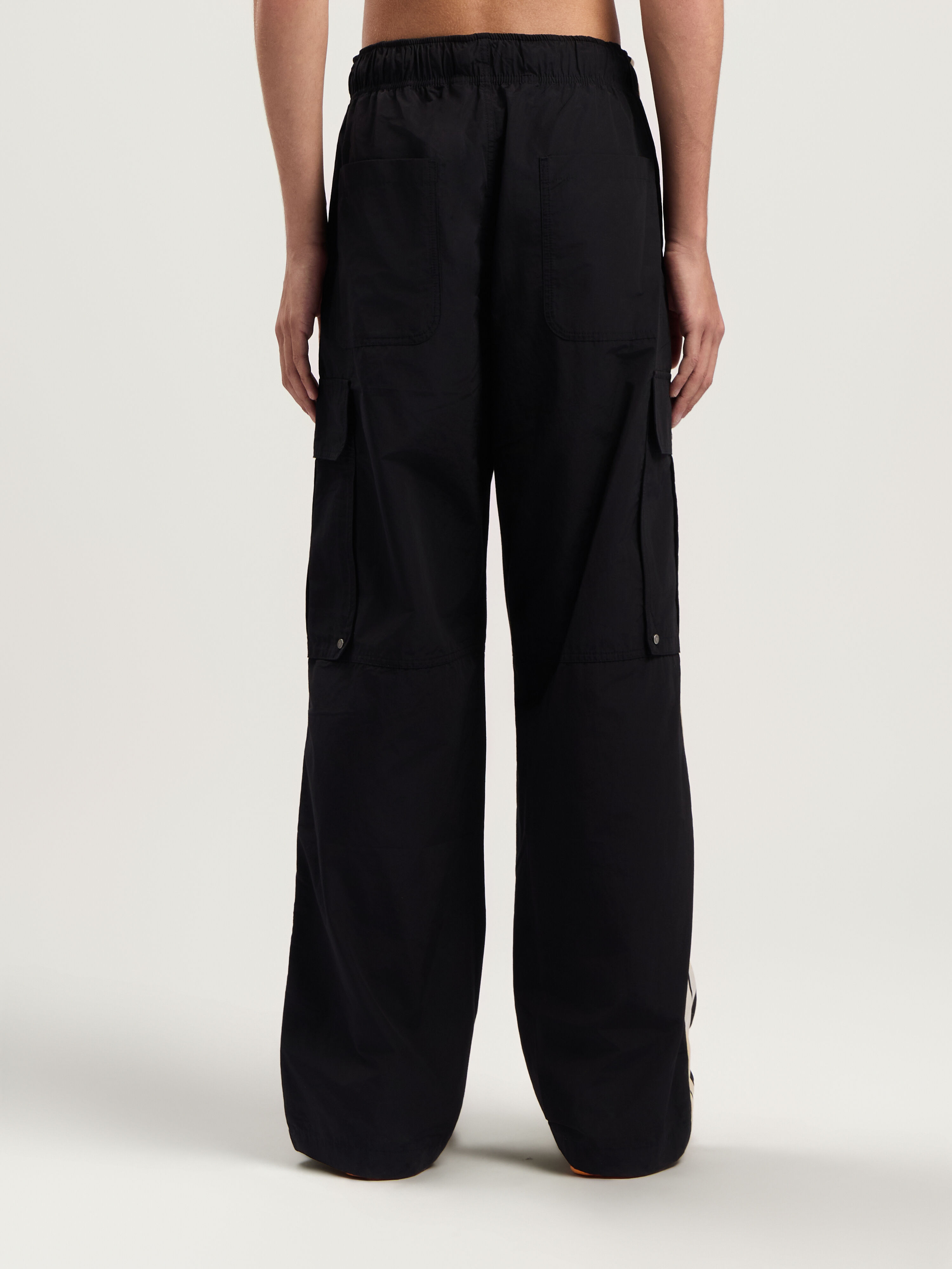PALM ANGELS Classic Logo Cargo Pants BLACK - OFF WHITE PMCF039F25FAB001