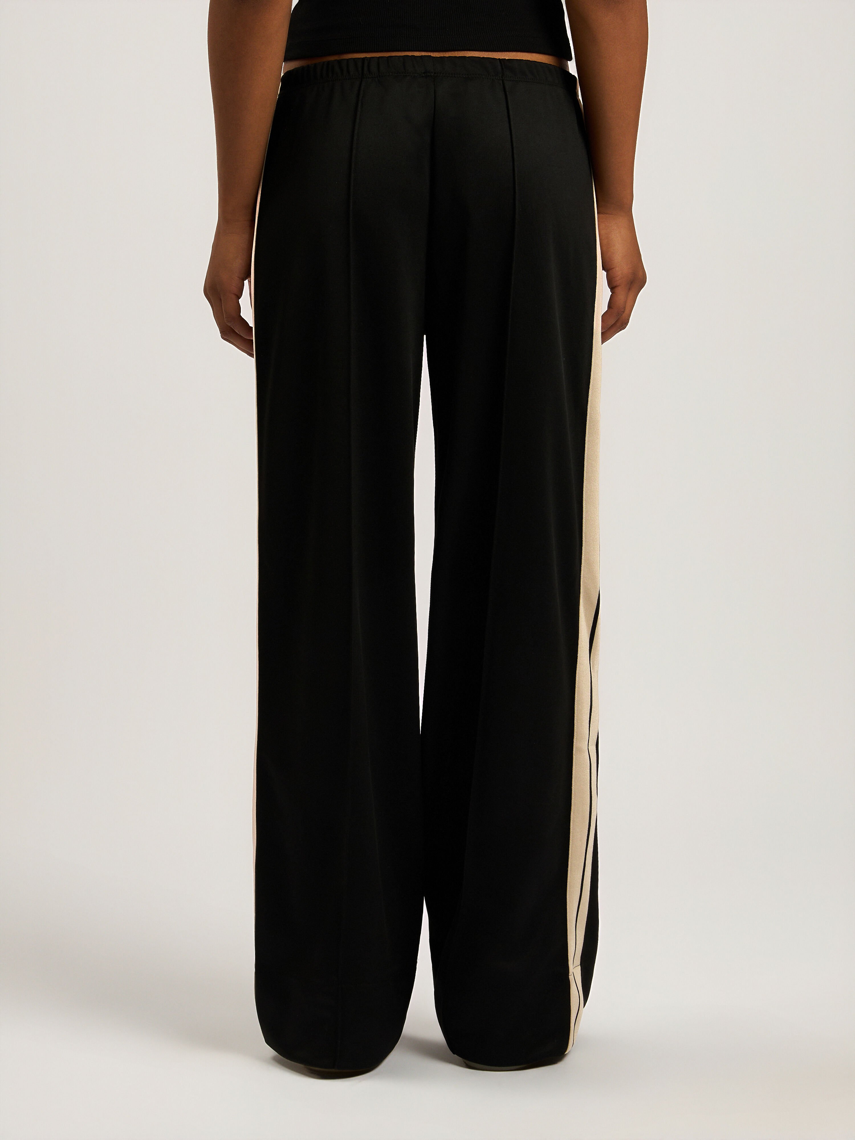 PALM ANGELS Classic Logo Loose Track Pants BLACK - OFF WHITE PAWCJ05F26FB01