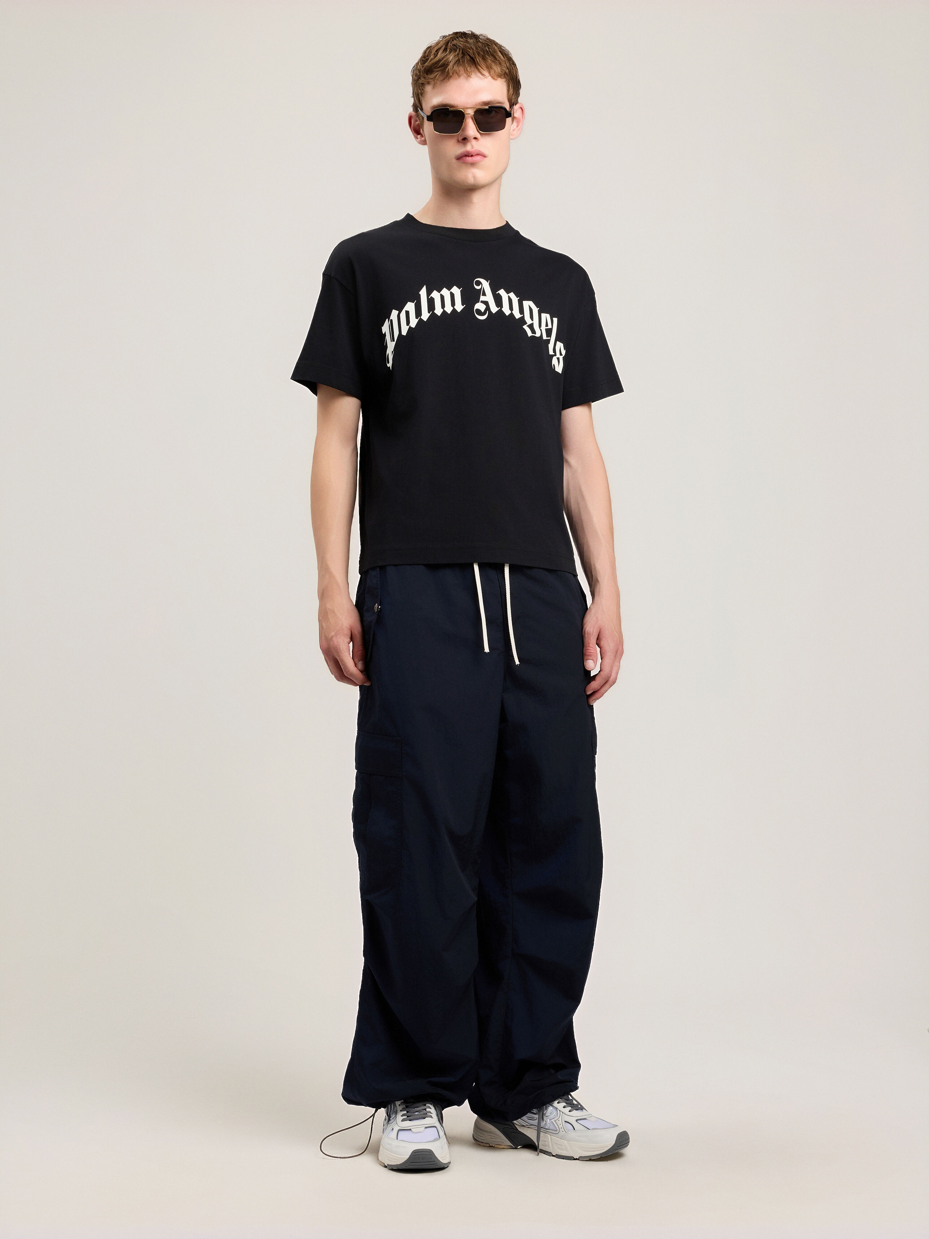 Curved Logo T-Shirt in BLACK OFF WHITE for Men | Palm Angels®