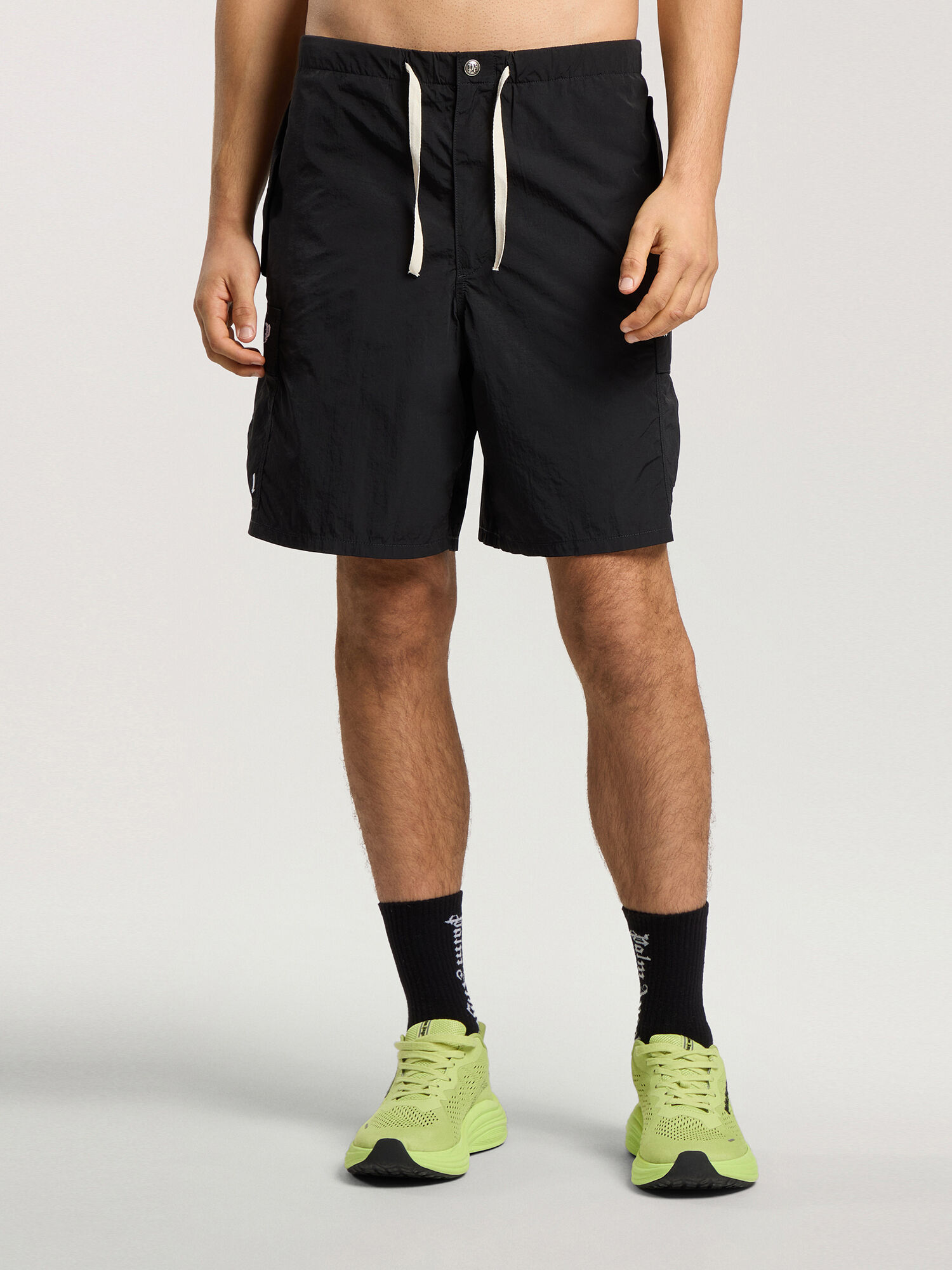 Palm Type Loose Cargo Shorts PALM ANGELS Palm Type Loose Cargo Shorts BLACK - OFF WHITE PAMCS02F26FB01
