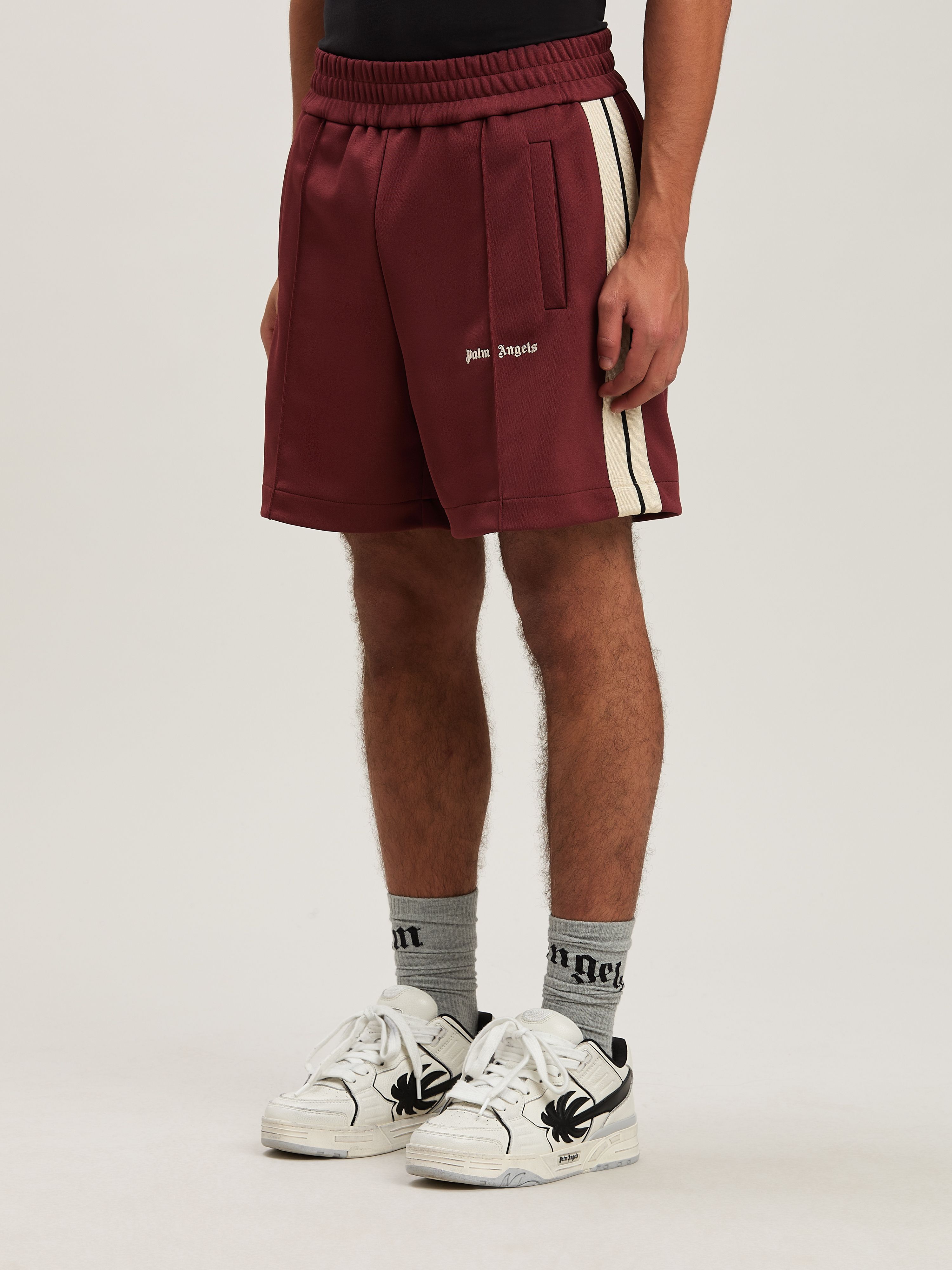 PALM ANGELS  Trainings-Shorts mit gesticktem Logo BURGUNDY - OFF WHITE PMCL004S25FAB001