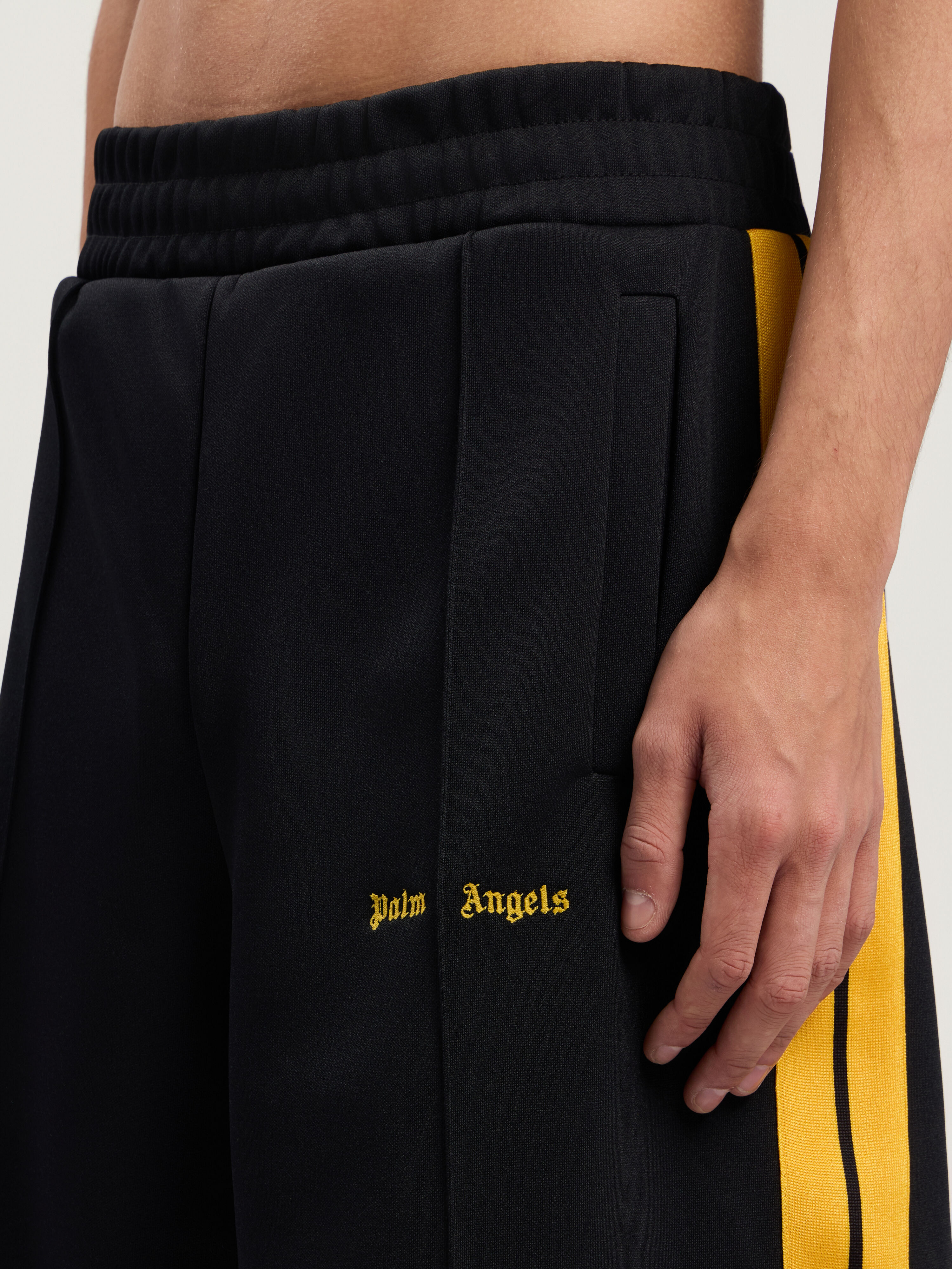 PALM ANGELS Classic Logo Color Trk Short BLACK - YELLOW PMCL009F25FAB001