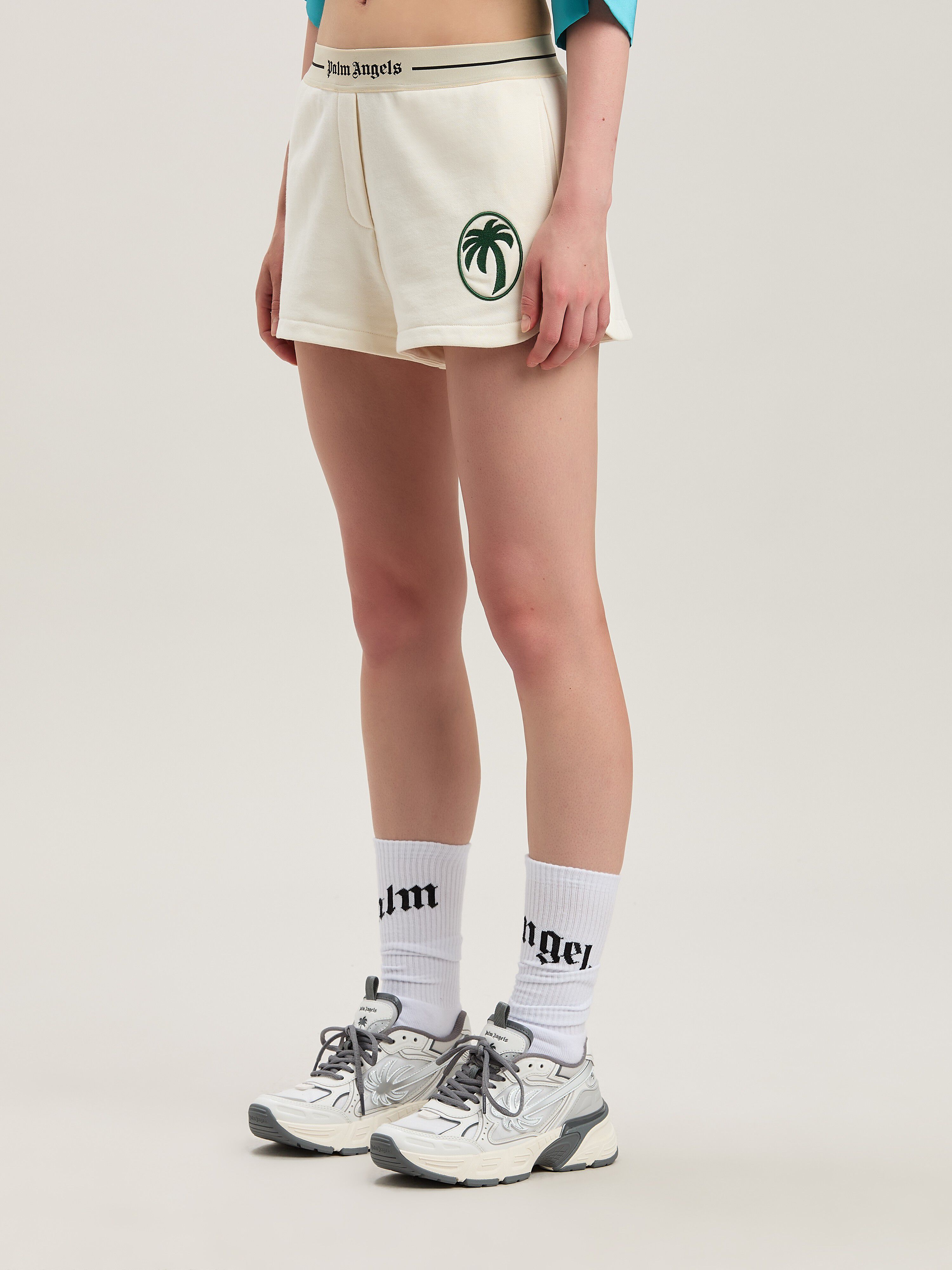 PALM ANGELS  Oval Palm Sweat Shorts OFF WHITE - FOREST GREEN PWCI014S25FLE001