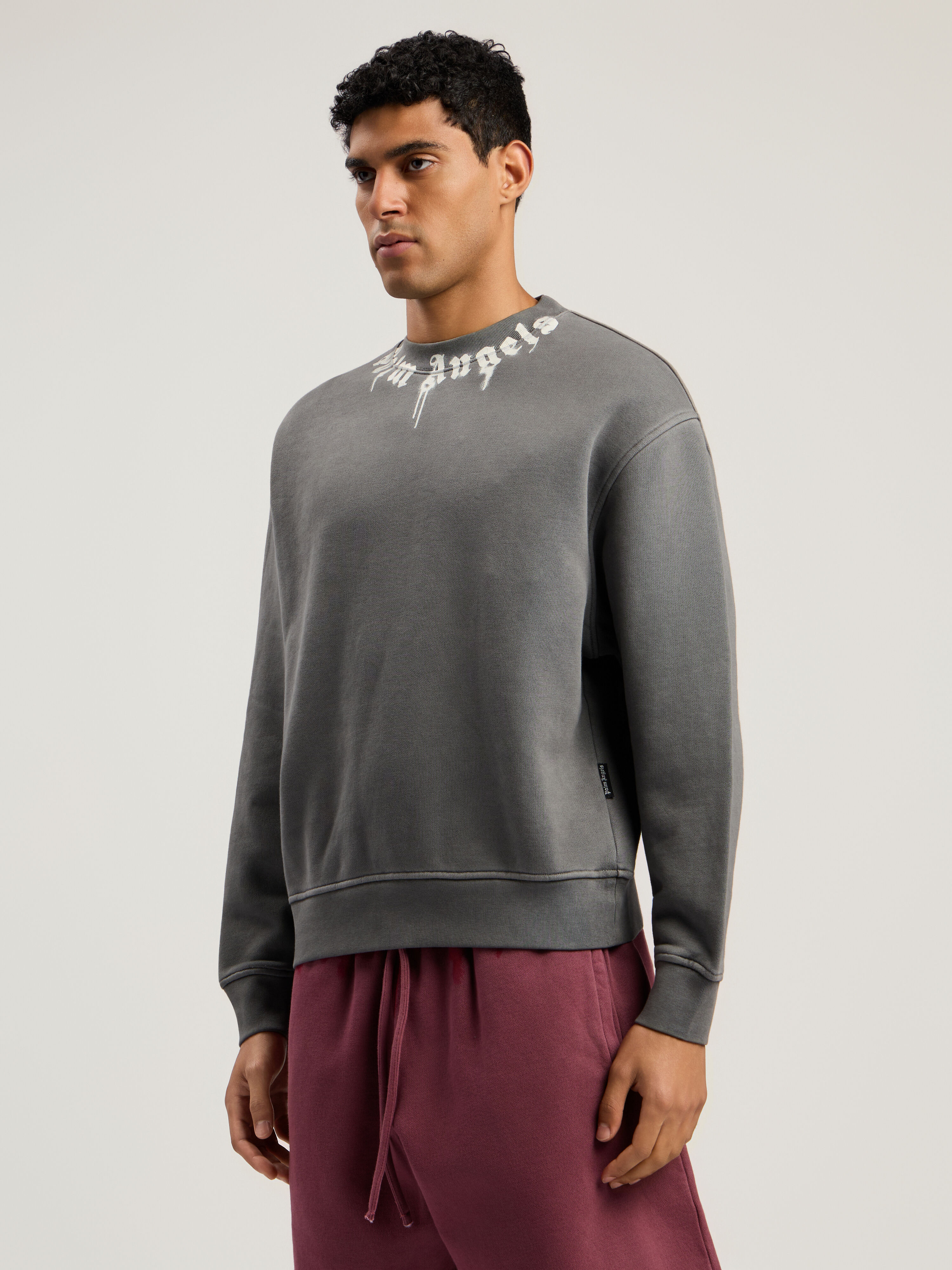 PALM ANGELS Neck Logo Regular Crewneck Sweatshirt DARK GREY - OFF WHITE PMBA08HF25FLE003