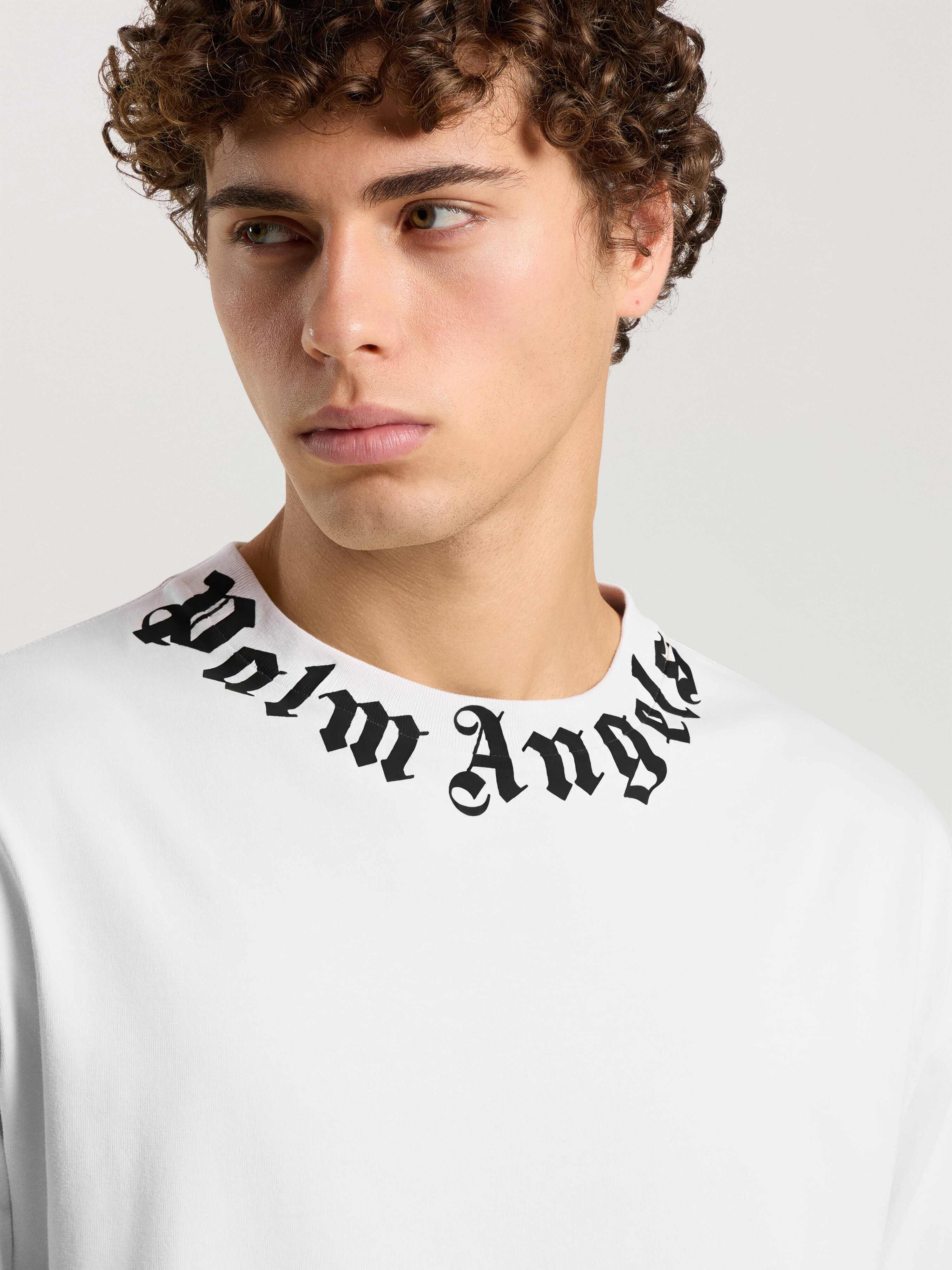 Neck Logo Regular T-Shirt PALM ANGELS Neck Logo Regular T-Shirt OFF WHITE - BLACK PAMAA01F26JR01