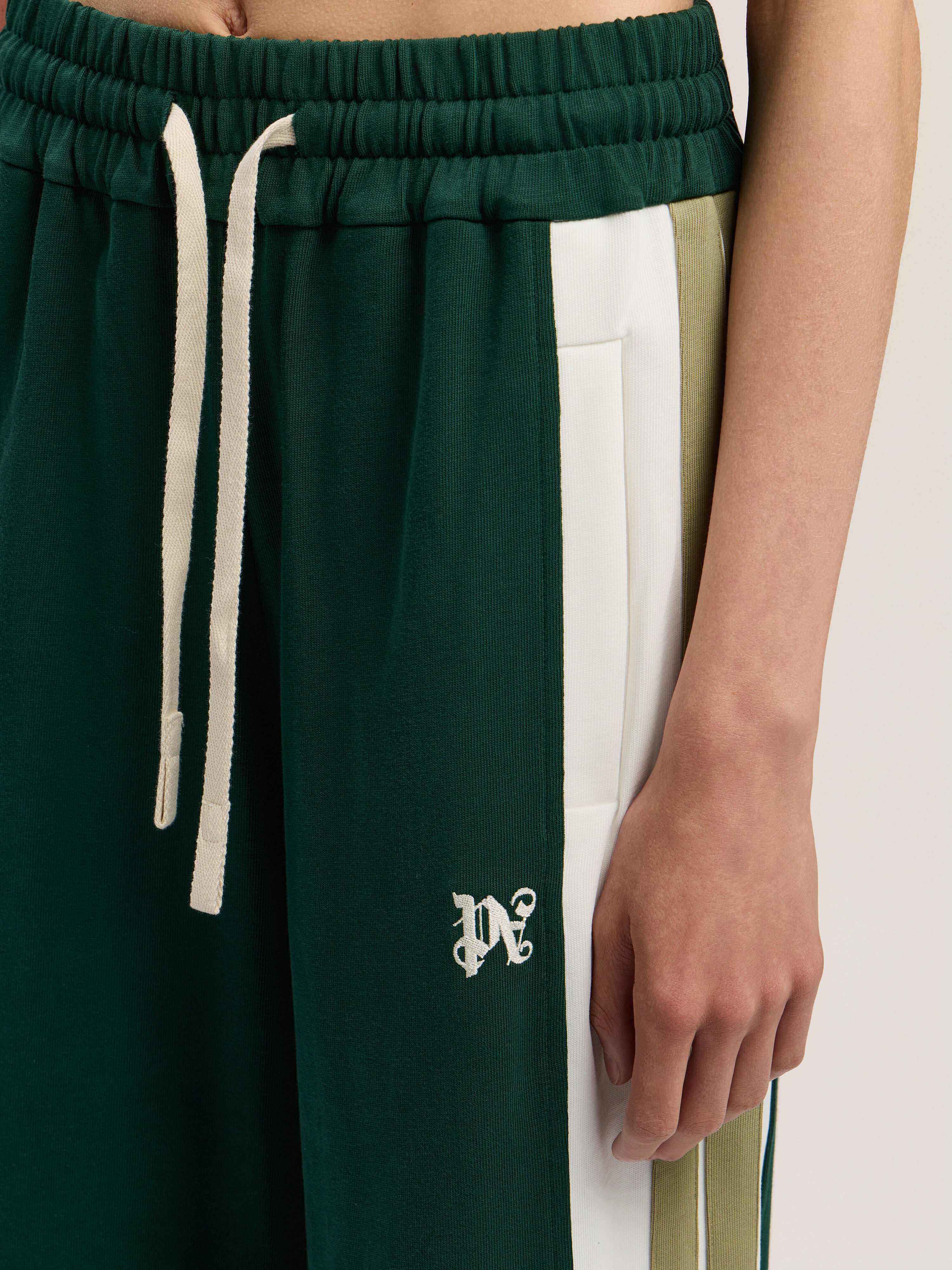 PALM ANGELS Monogram Colorblock Sweatpant DARK GREEN - OFF WHITE PWCH028F25FAB001