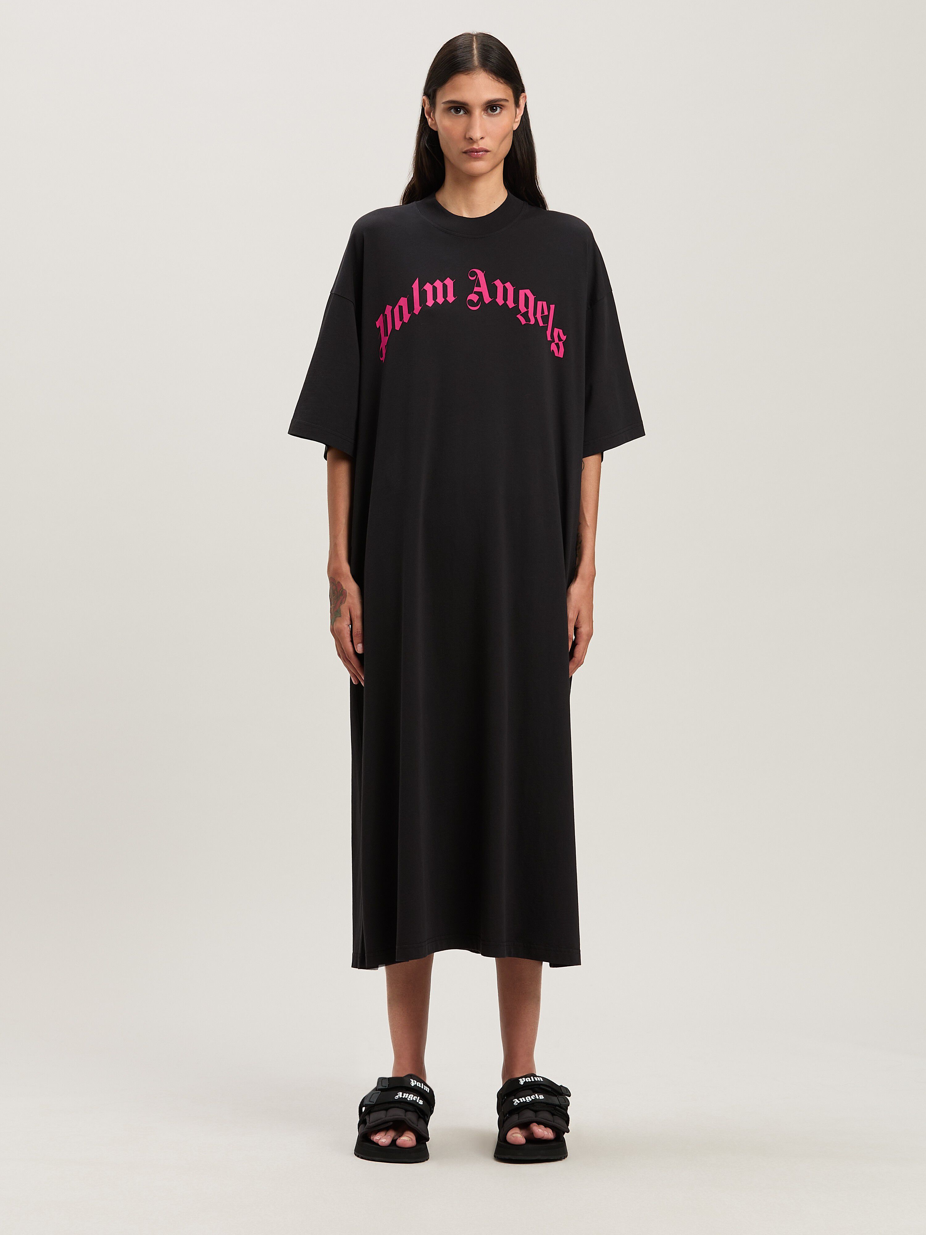 PALM ANGELS  Curved logo oversize T-shirt dress BLACK - FUCHSIA PWDH008S25JER001