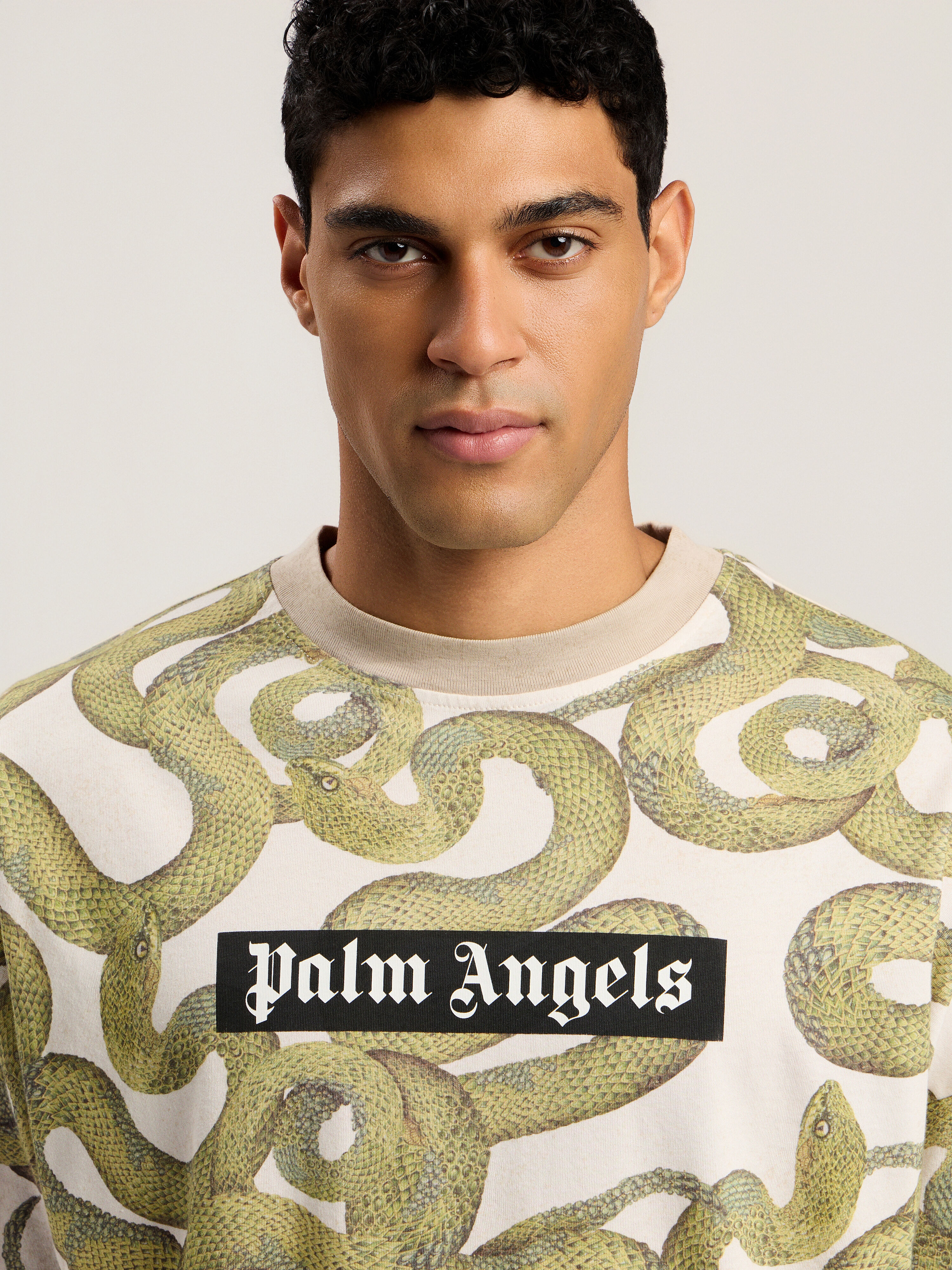 PALM ANGELS Snake Allover Loose T-Shirt IVORY - GREEN PMAA10DF25JER004