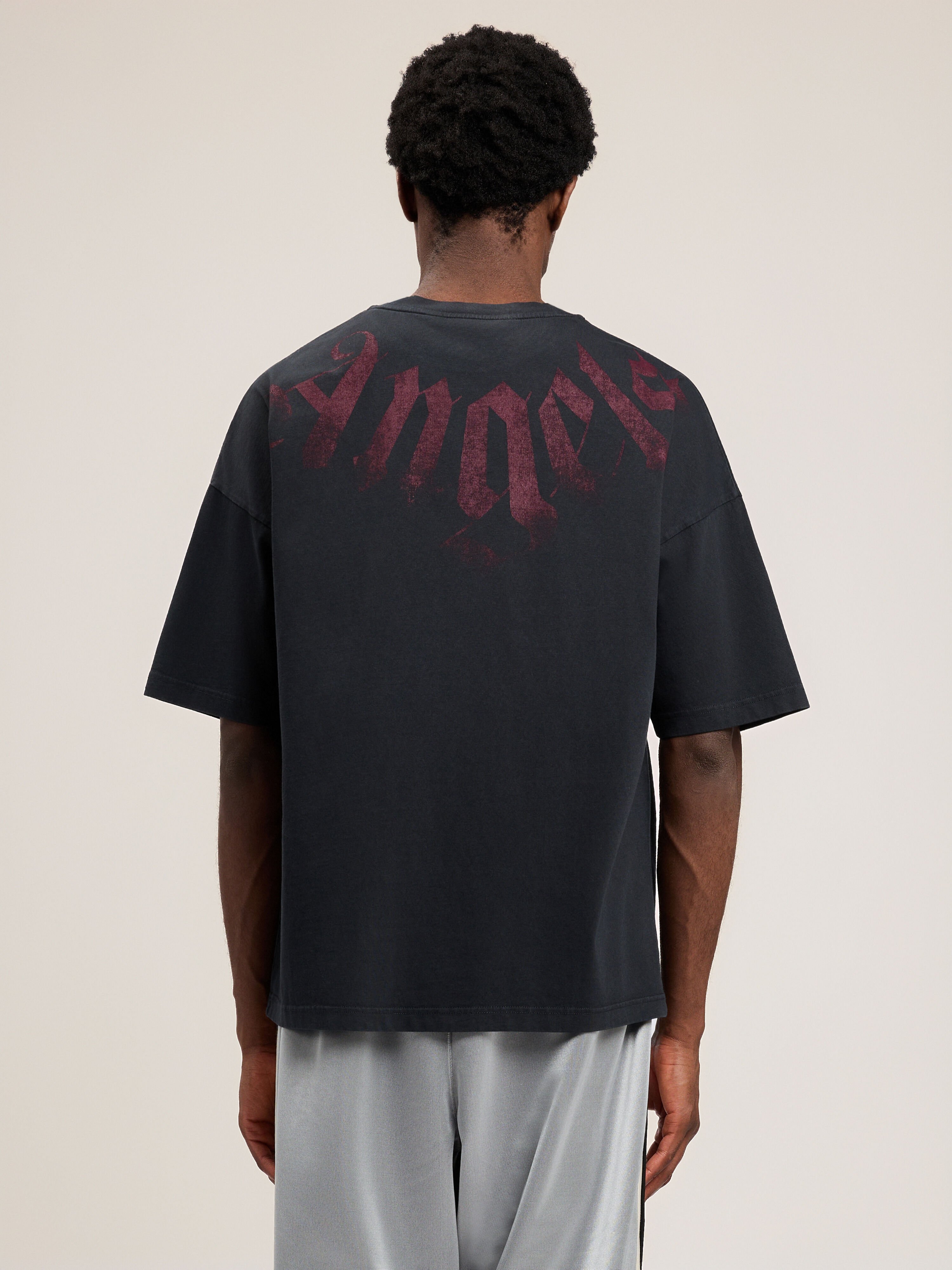 Big Neck Logo Loose T-Shirt in BLACK BURGUNDY for Men | Palm Angels®