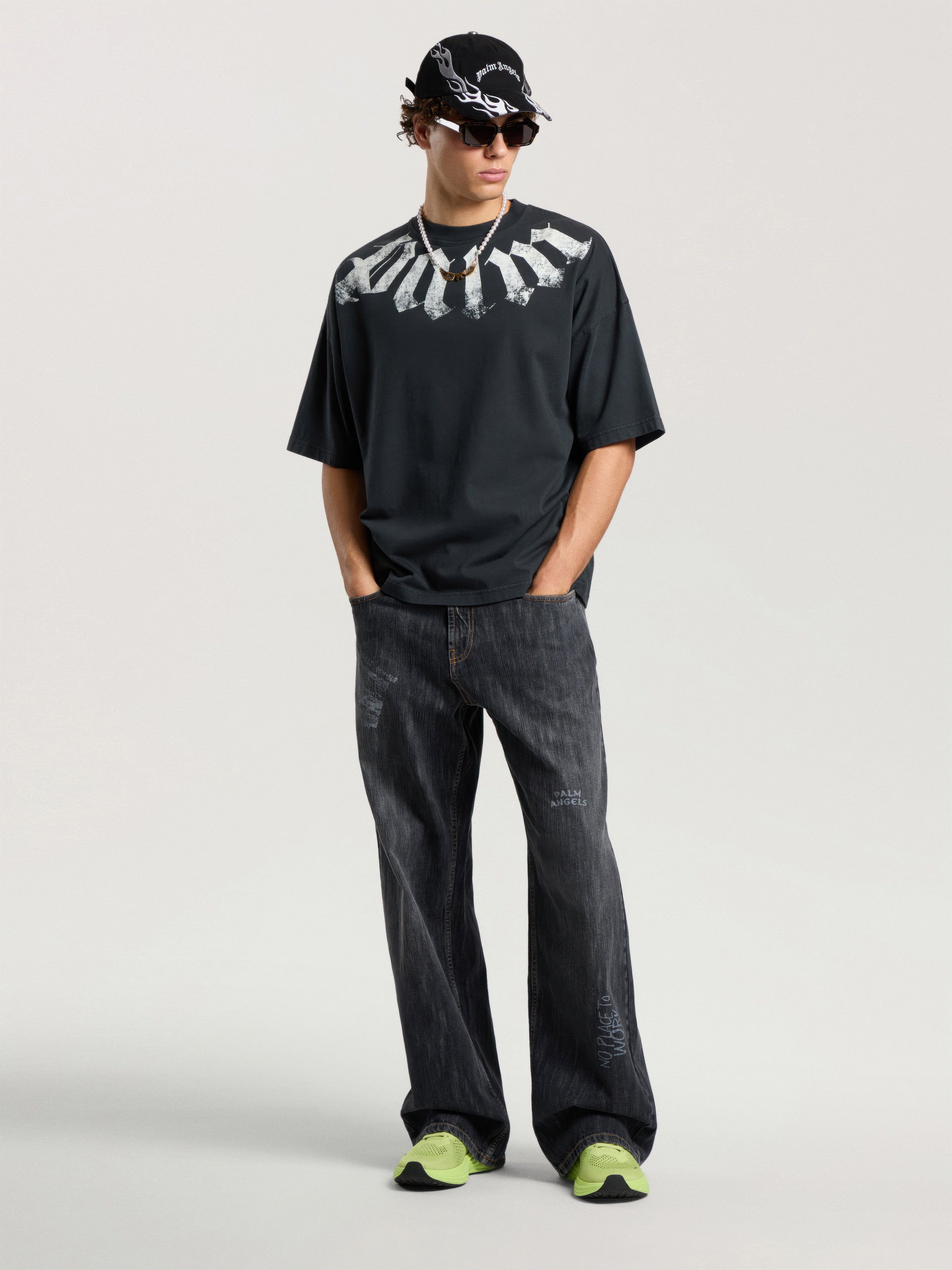 Big Neck Logo Loose T-Shirt PALM ANGELS Big Neck Logo Loose T-Shirt BLACK - OFF WHITE PAMAA03F26JR01