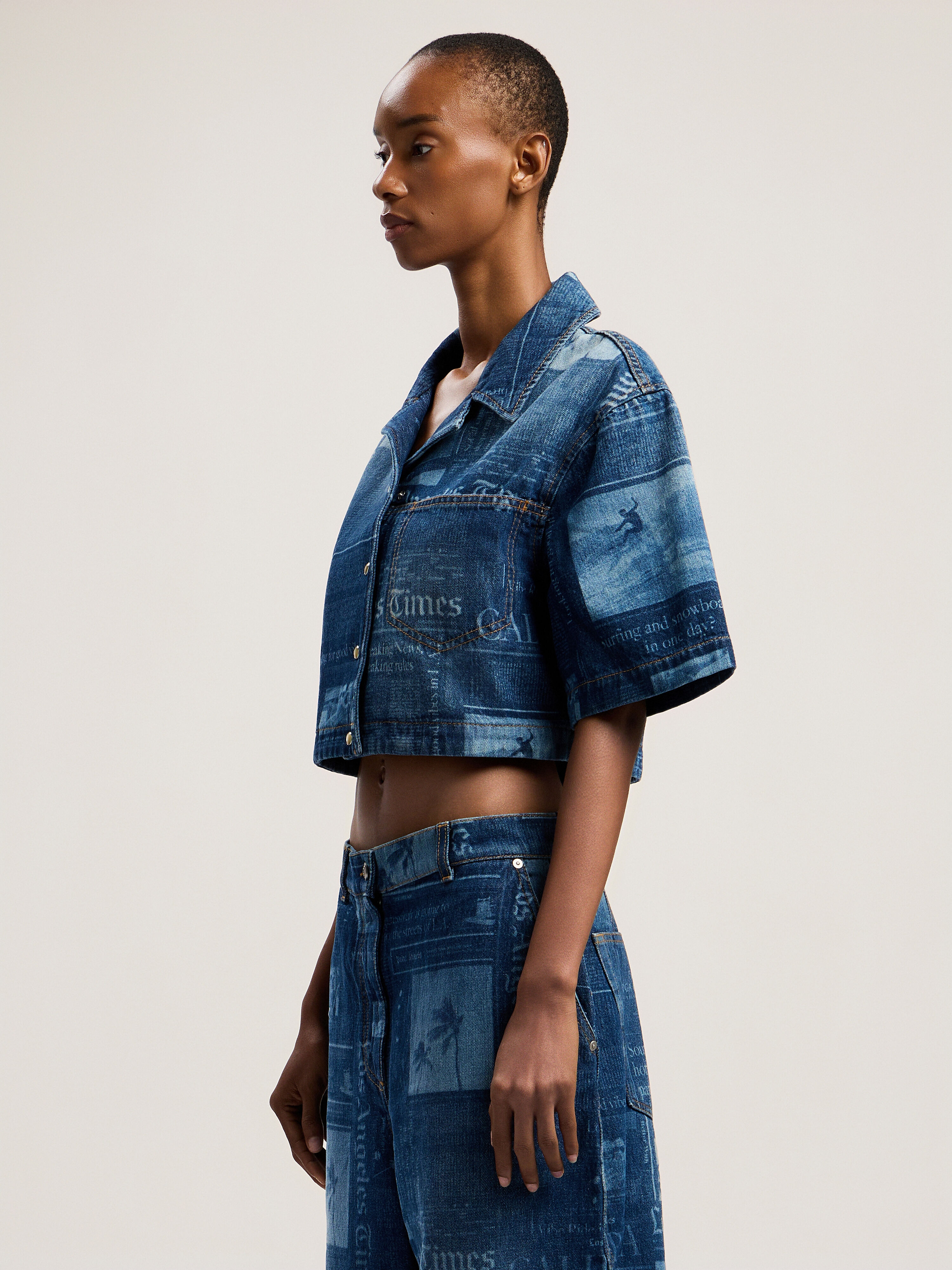 PALM ANGELS Newspaper Print Denim Shirt MEDIUM BLUE - DUSTY BLUE PWYD022F25DEN001