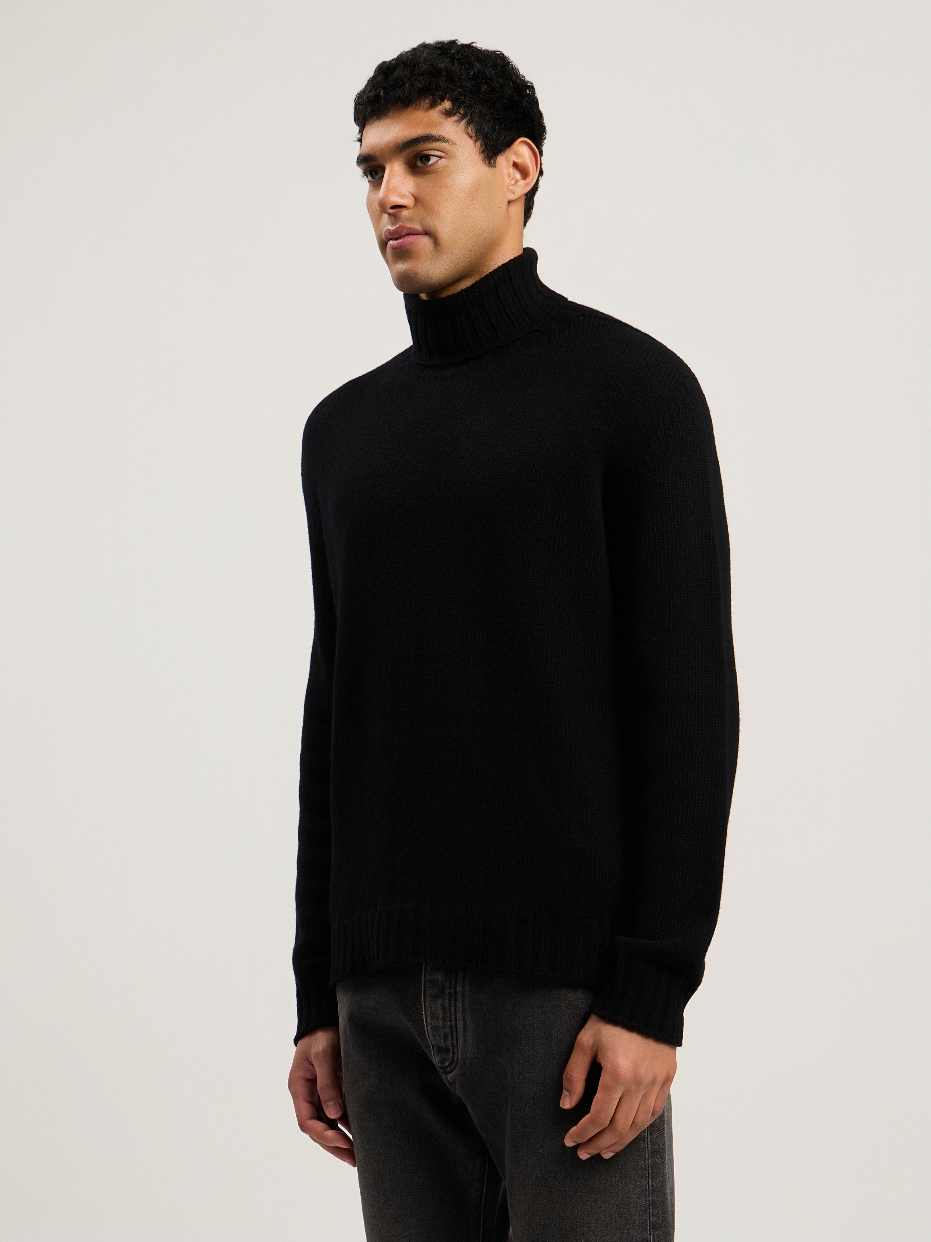 Curved Logo Tneck Sweater in BLACK WHITE for Men | Palm Angels®