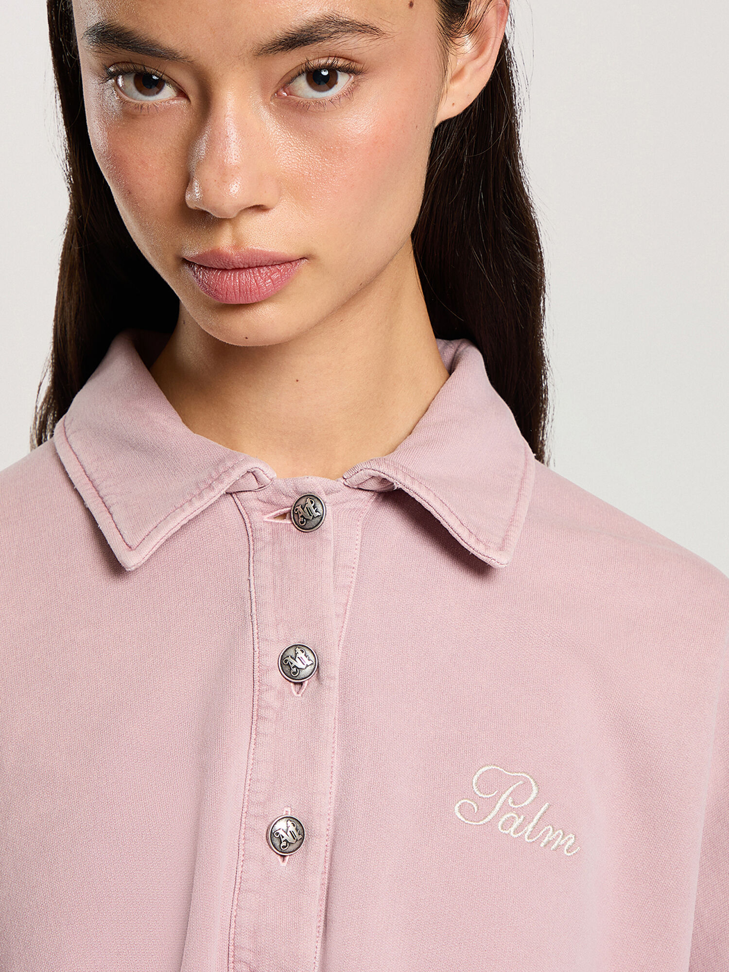 Palm Sway Cropped Long Sleeve Polo PALM ANGELS Palm Sway Cropped Long Sleeve Polo MAUVE - OFF WHITE PAWGC01F26FL01