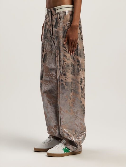 PALM ANGELS Laminated Leather Carrot Pant NUDE - SILVER PWJB027F25LEA001