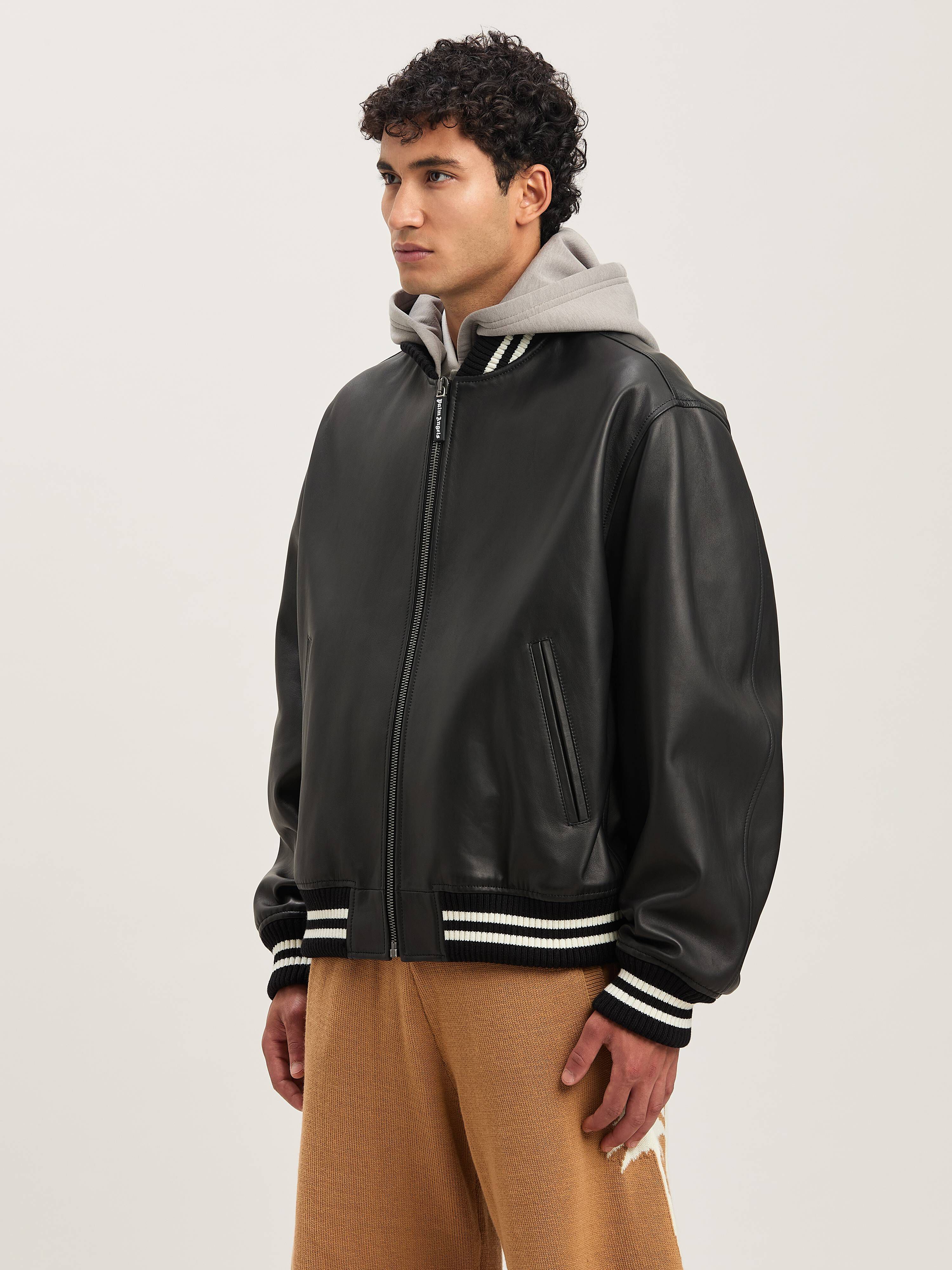 PALM ANGELS  Leder-Bomberjacke mit geschwungenem Logo BLACK - OFF WHITE PMJA043S25LEA001