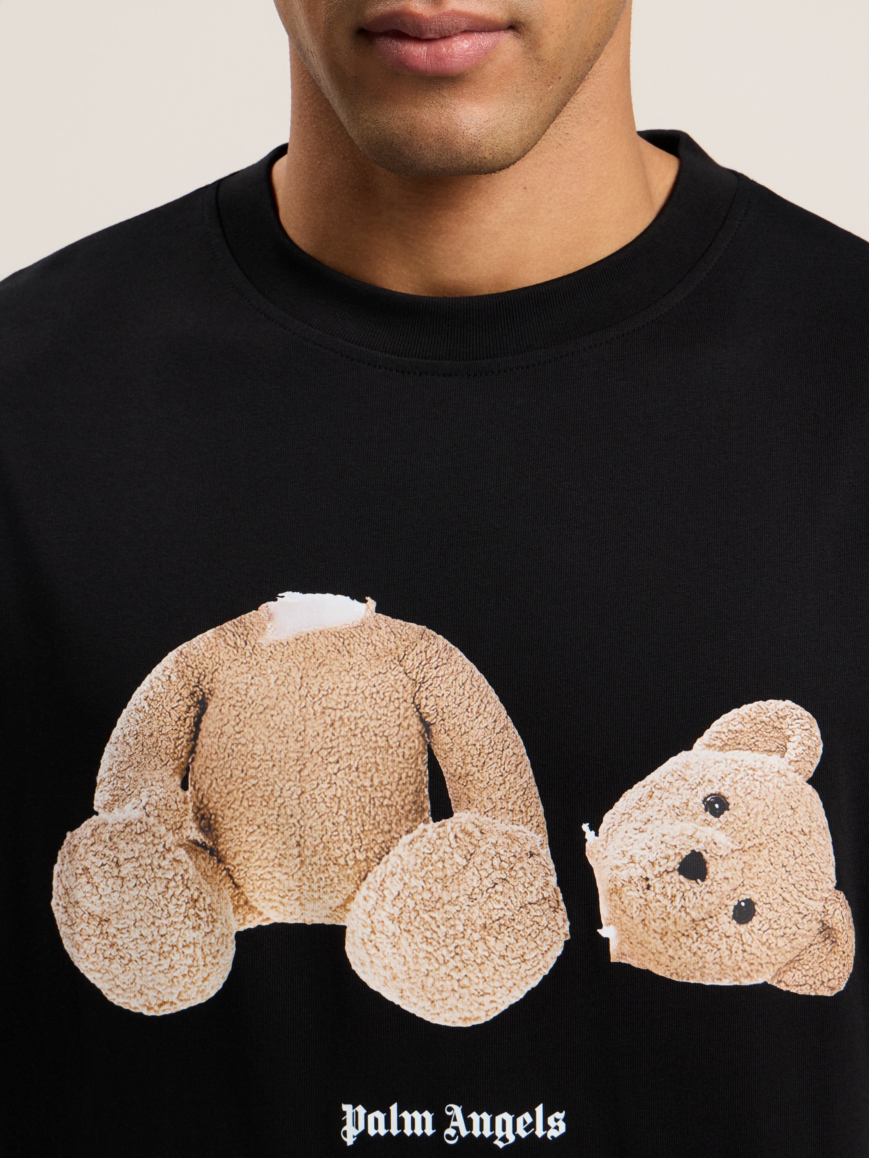 トップス BROKEN BEAR PATCHED BORDER TOPS Broken Bear T-Shirt in Black for Men | Palm Angels®