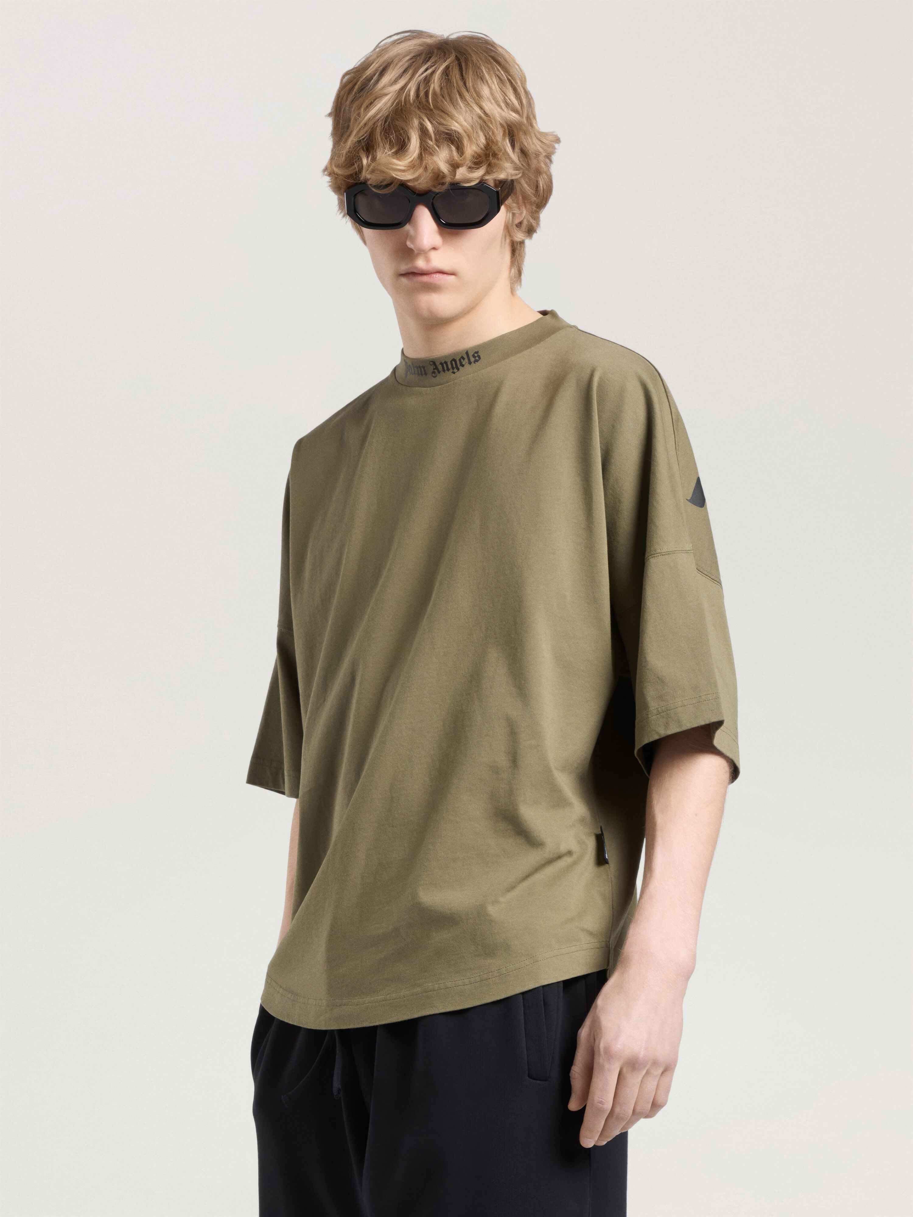 Classic Logo Oversized T-Shirt PALM ANGELS Classic Logo Oversized T-Shirt OLIVE GREEN - BLACK PAMAA05F26JR02