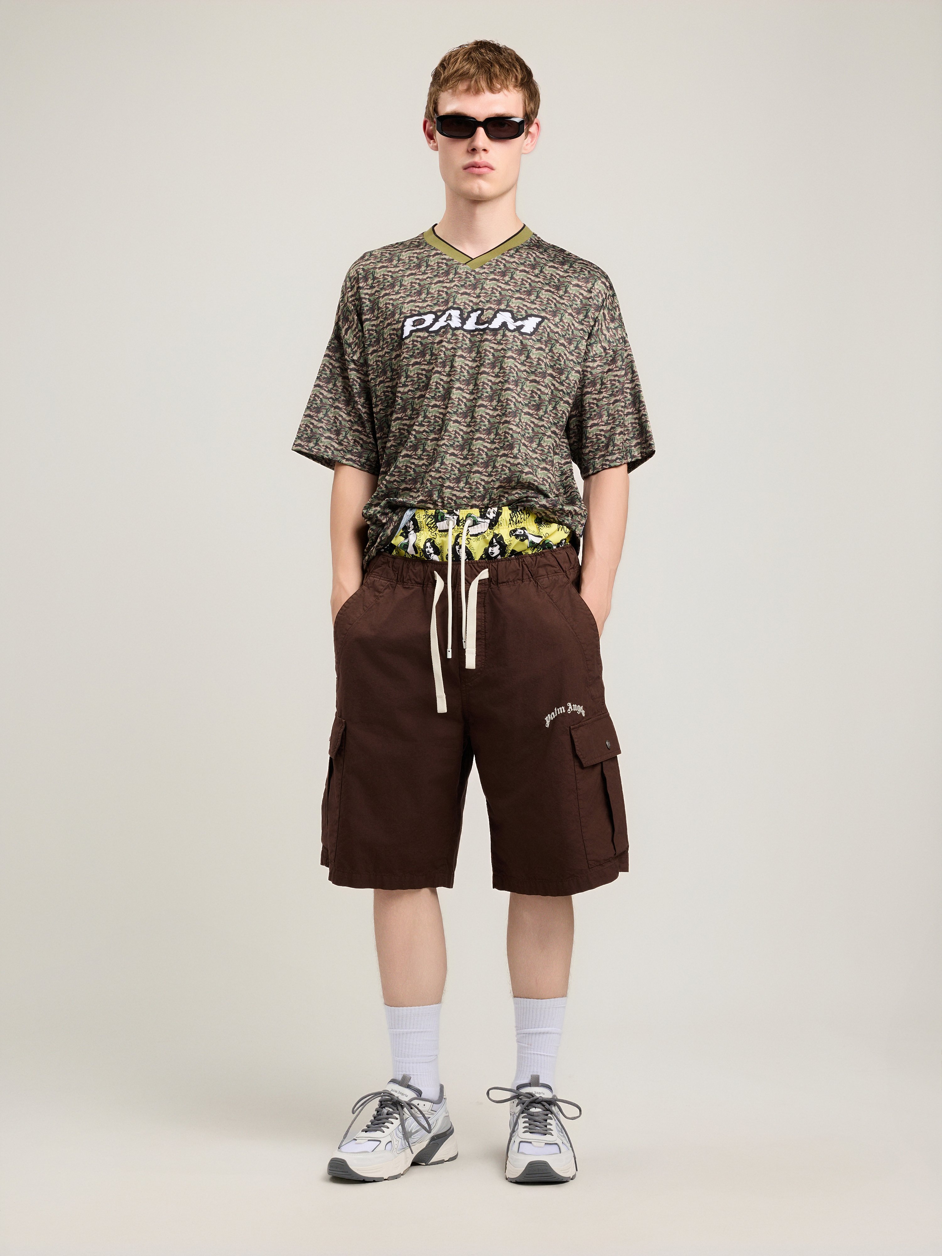  Palm Angels Curved Logo Loose Cargo Shorts Man  Brown Off White 