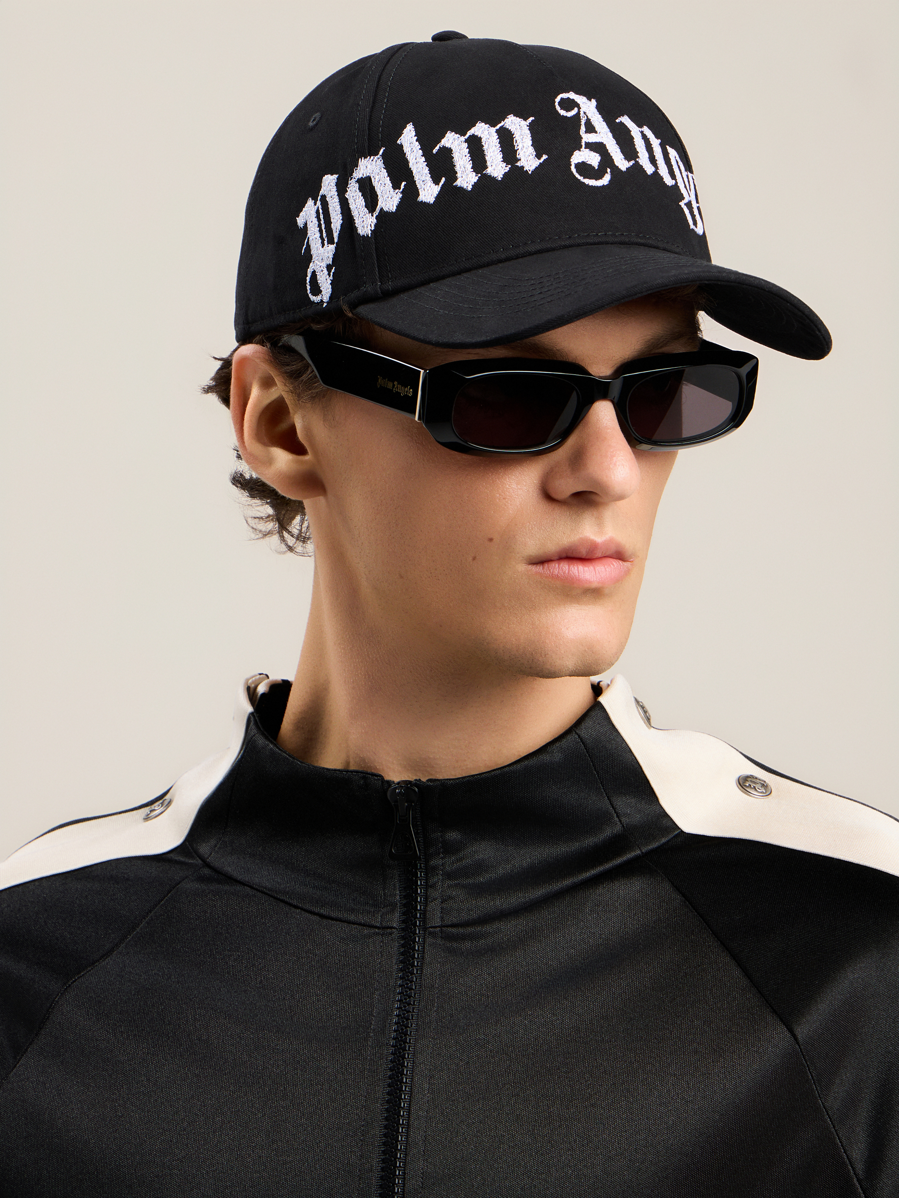  Palm Angels Overlogo Cap Man  Black Off White 
